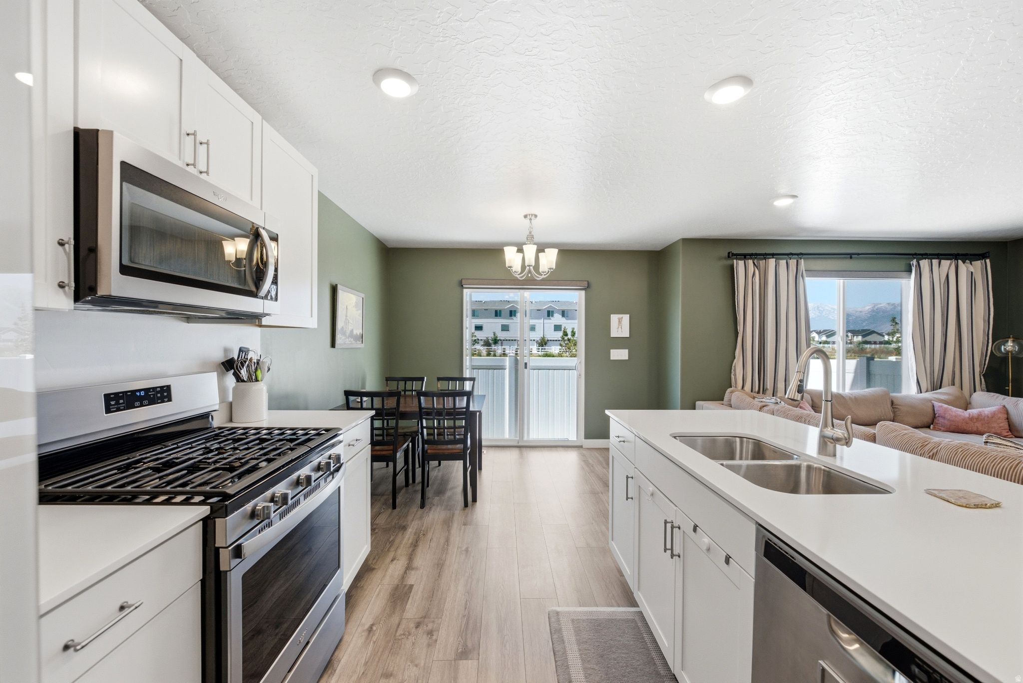 NORTHSHORE - Residential