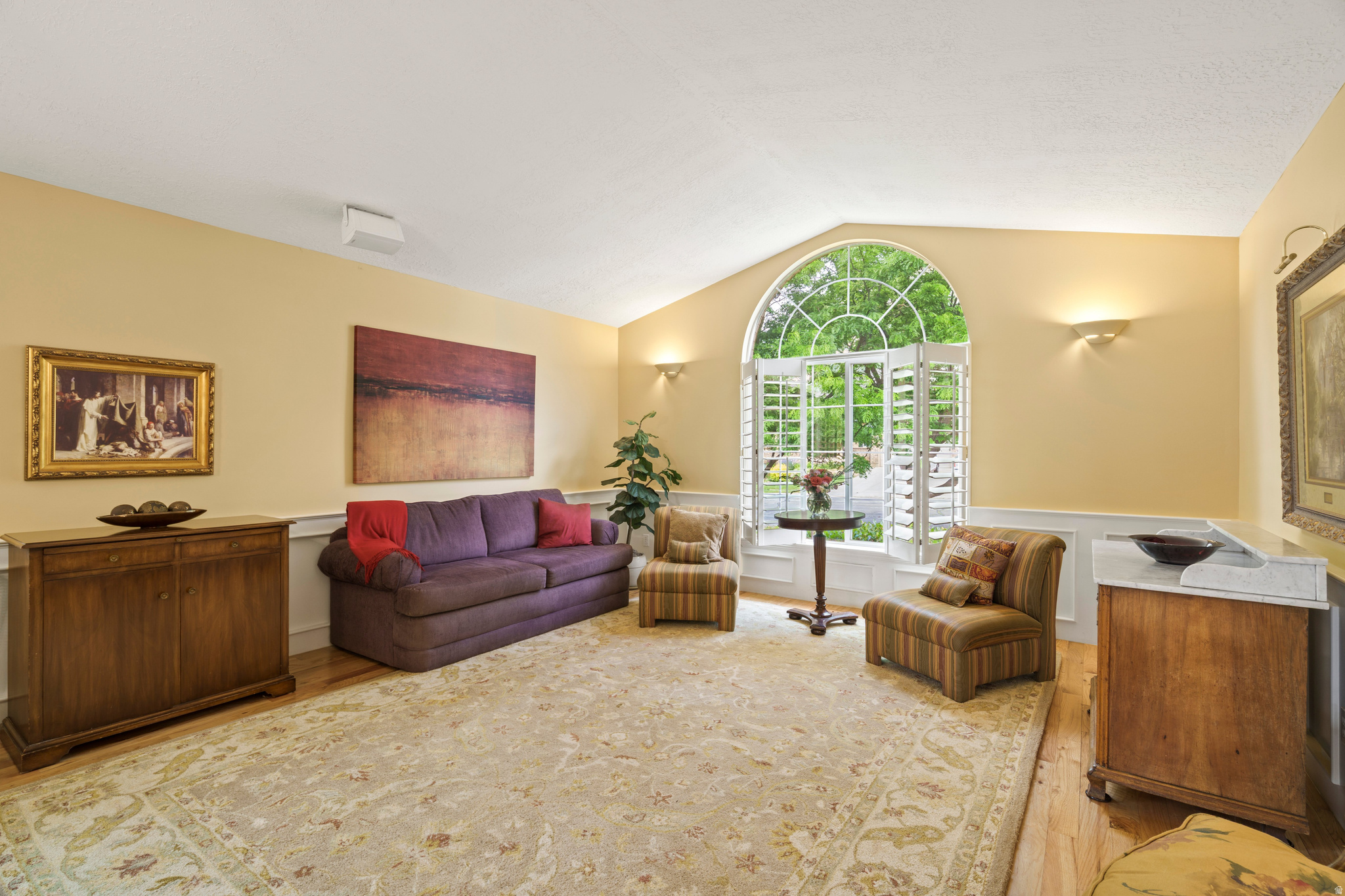 NORTH OAKS COVE - Residential