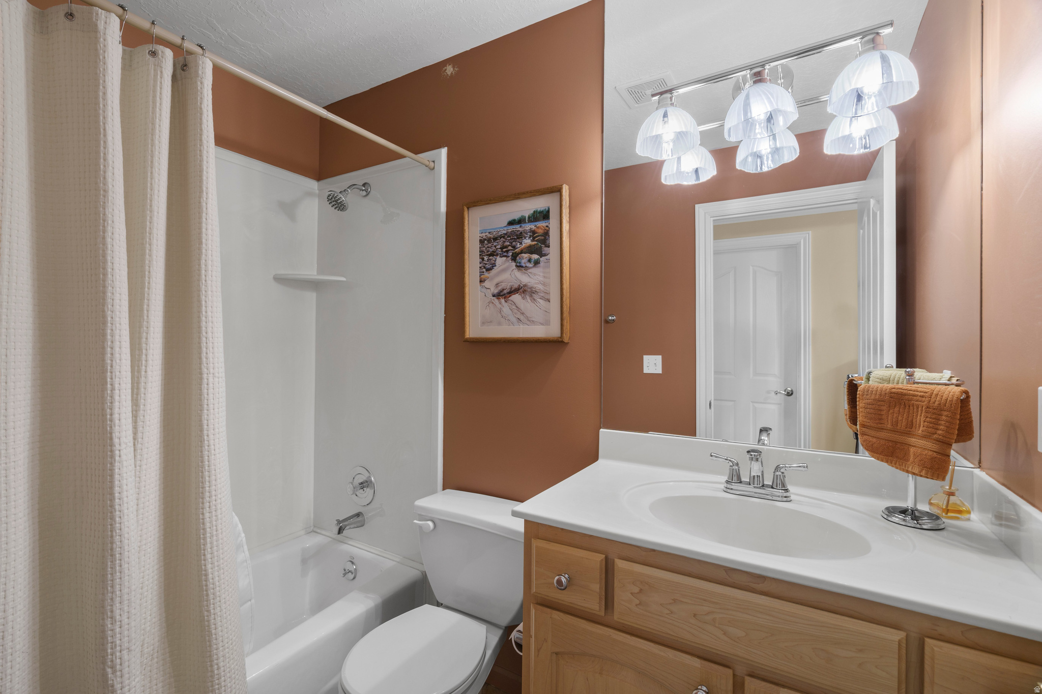 NORTH OAKS COVE - Residential