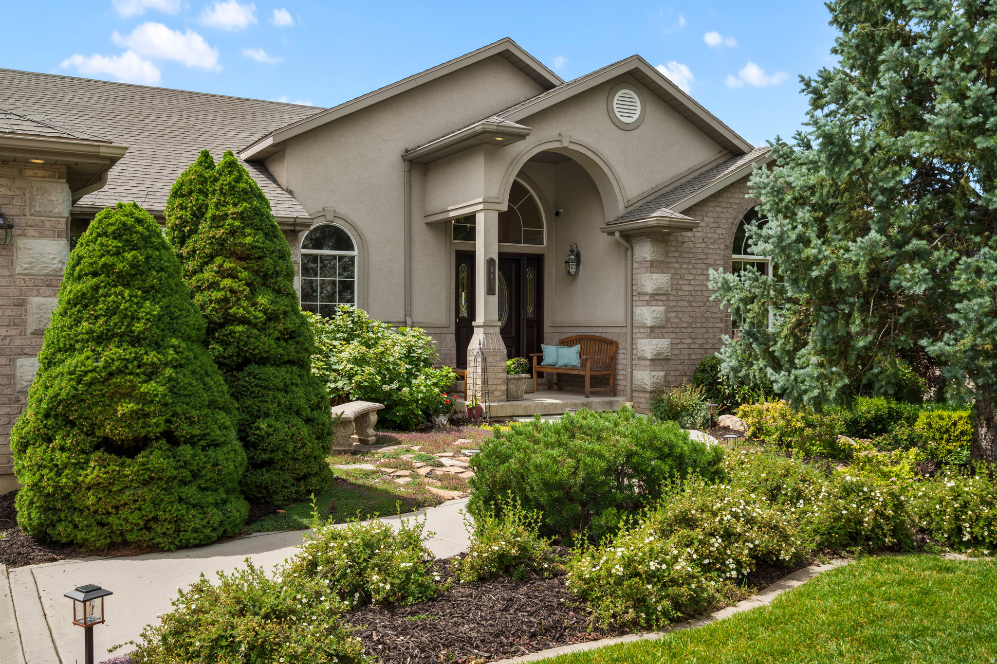 NORTH OAKS COVE - Residential