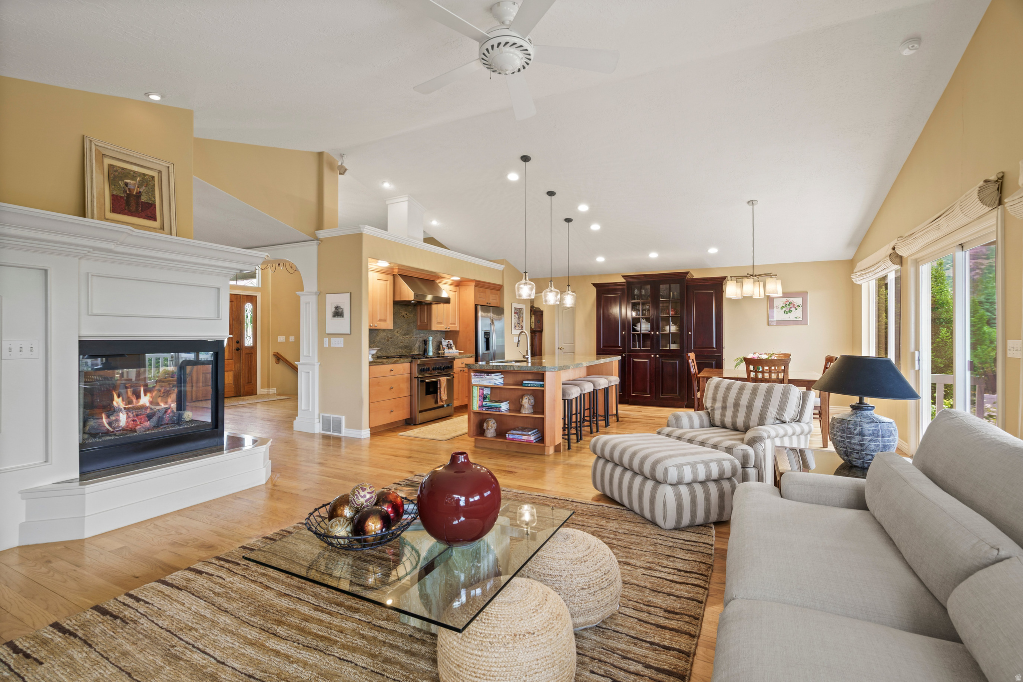NORTH OAKS COVE - Residential
