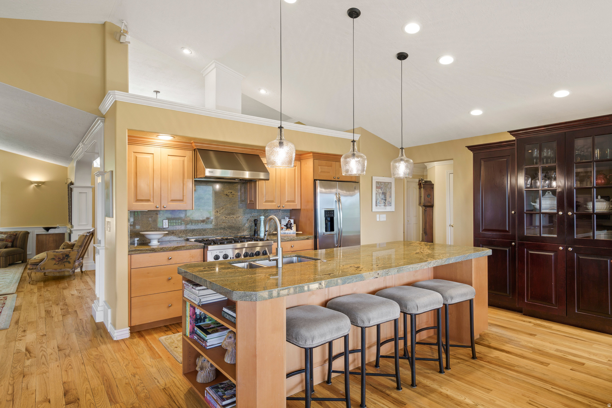 NORTH OAKS COVE - Residential