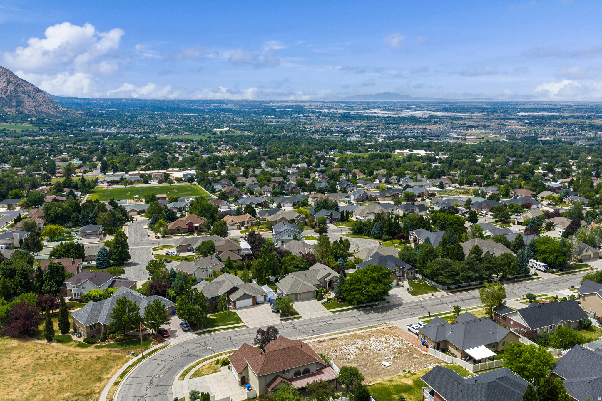 NORTH OAKS COVE - Residential
