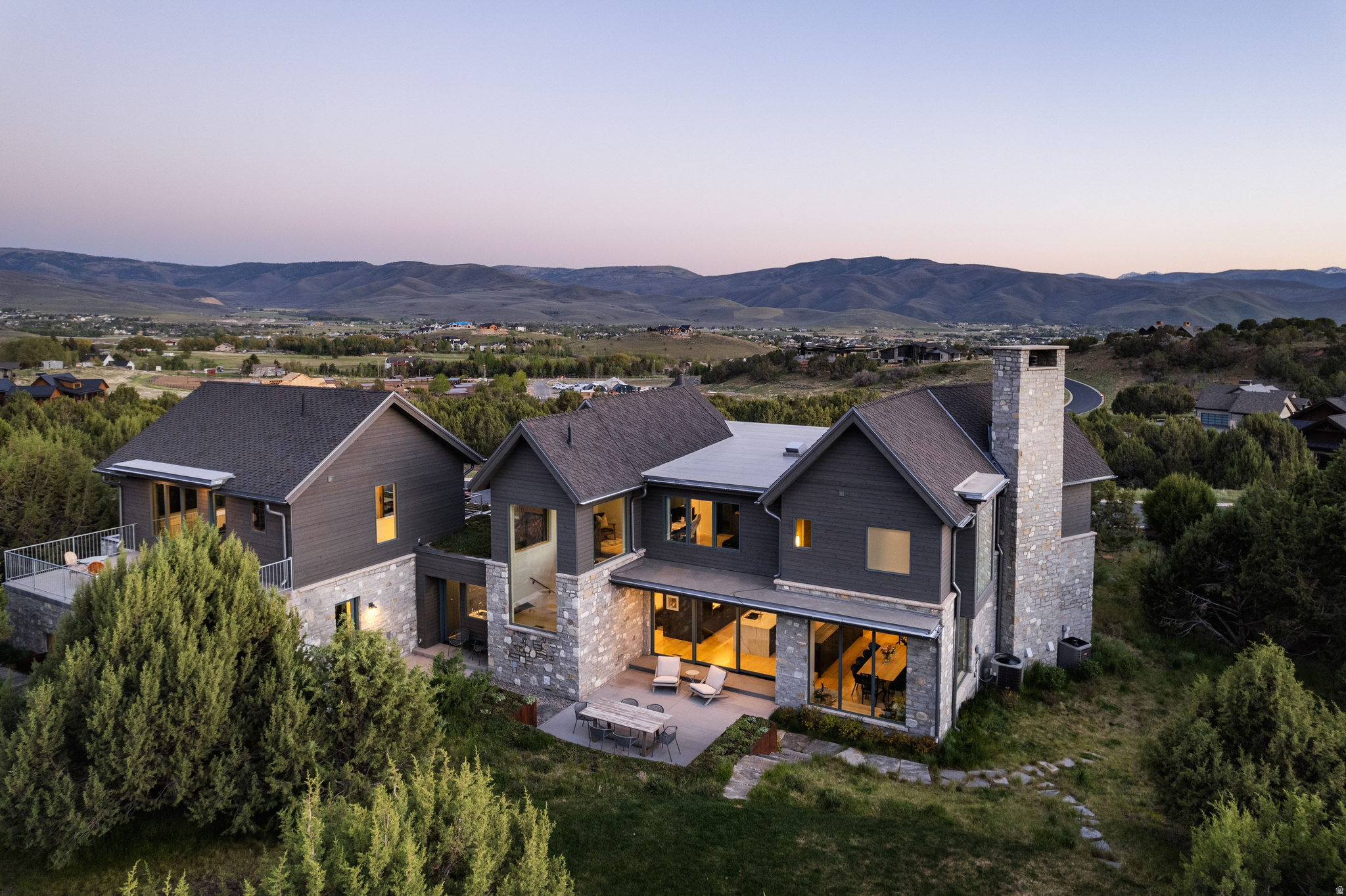 RED LEDGES - Residential