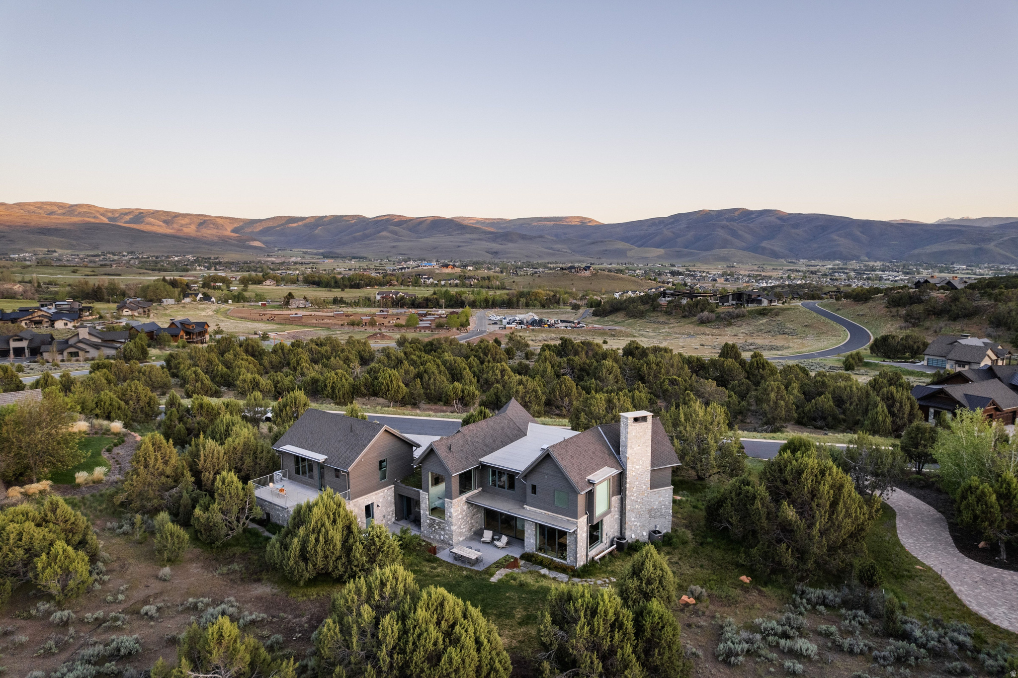 RED LEDGES - Residential
