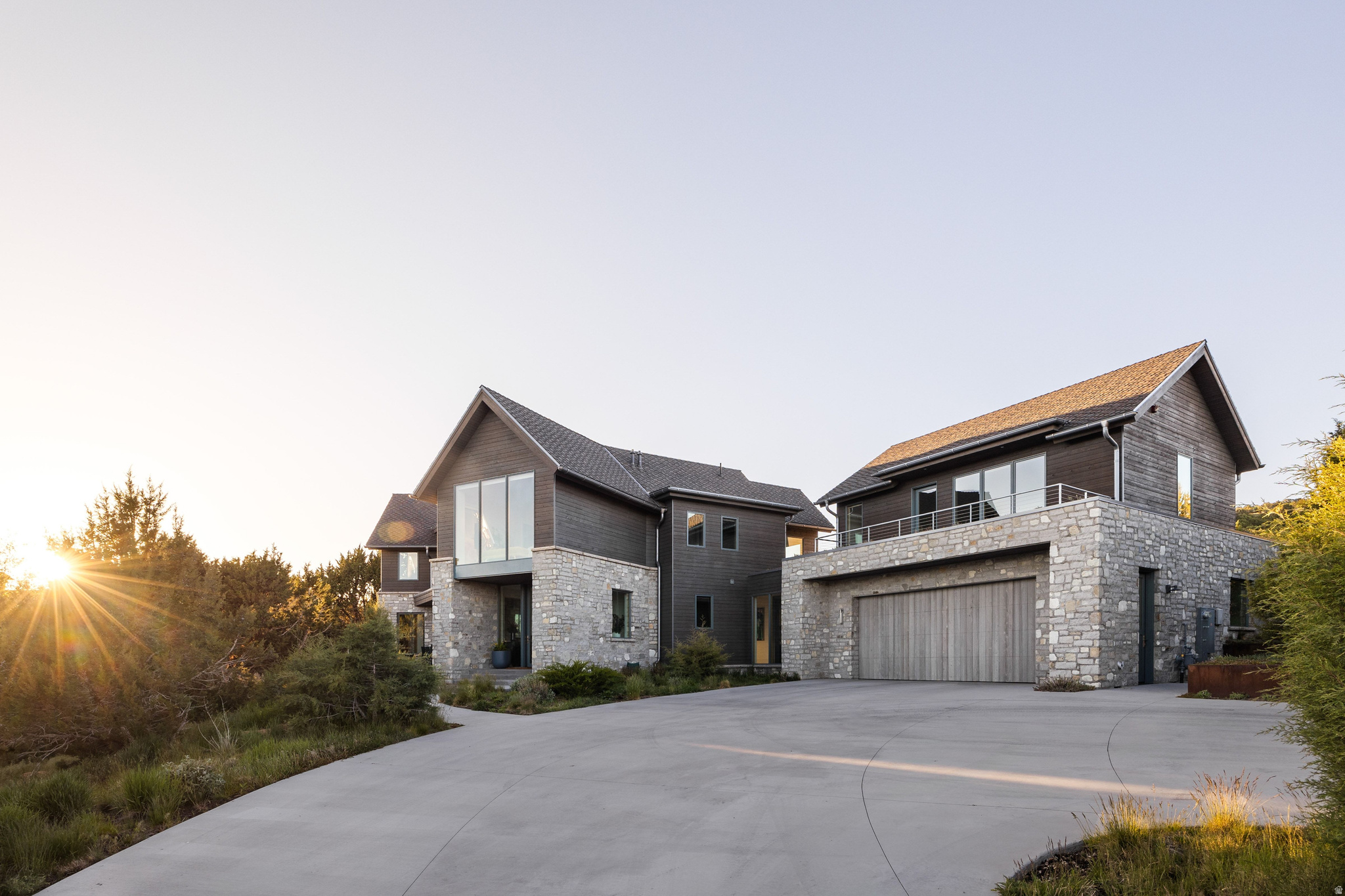 RED LEDGES - Residential
