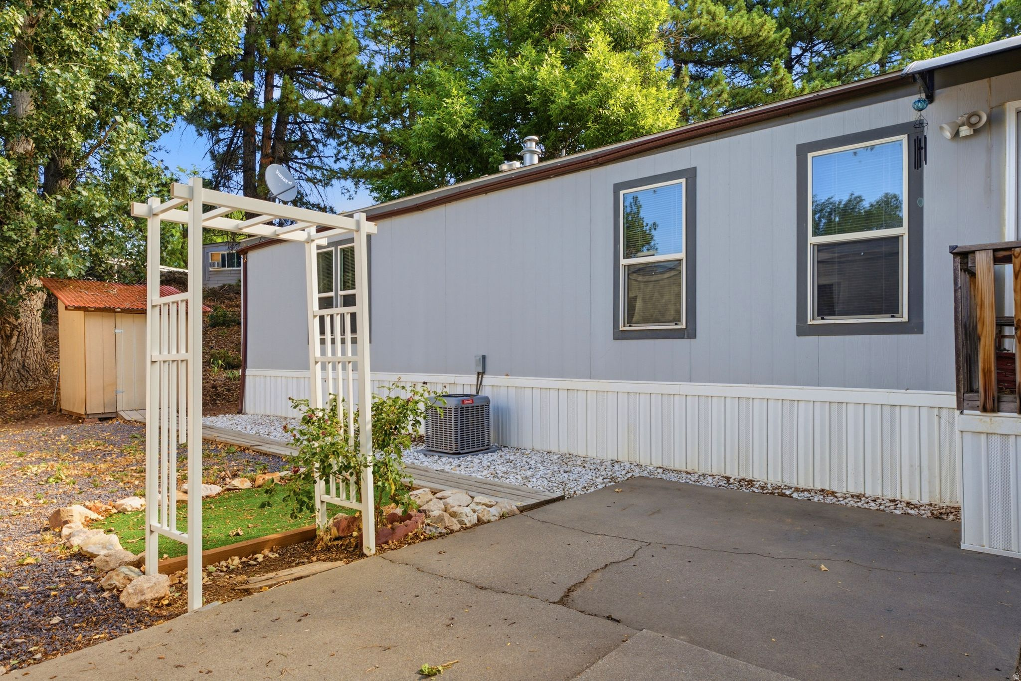 RIDGEWOOD ESTATES - Residential