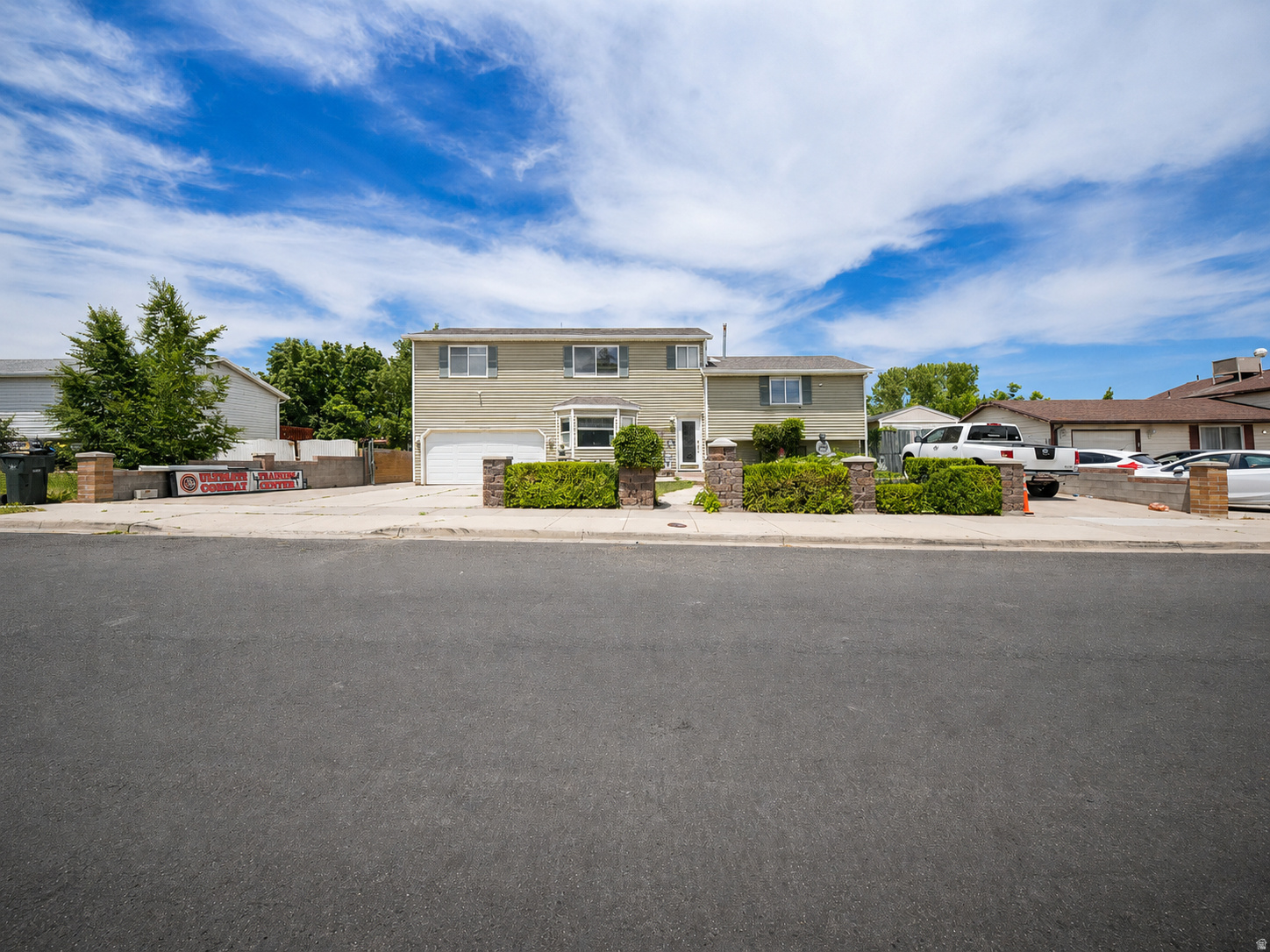 COLONY WEST - Residential