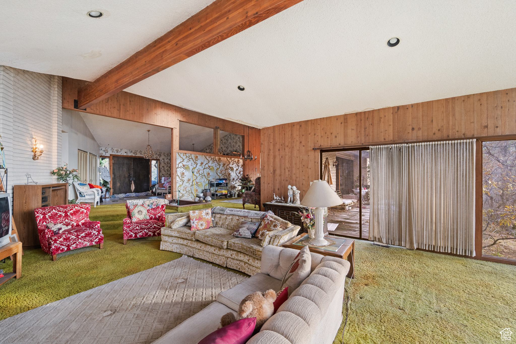 DIMPLE DELL - Residential
