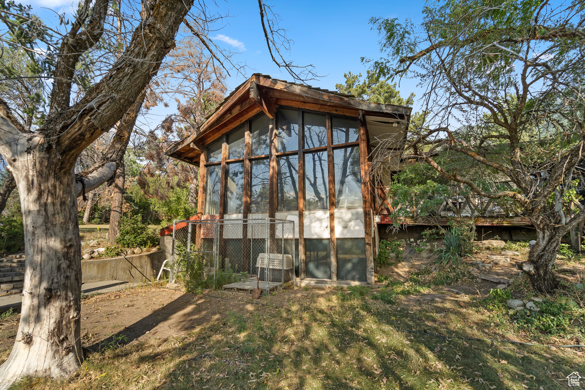 DIMPLE DELL - Residential