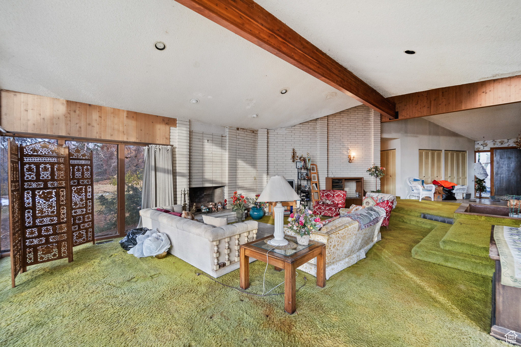 DIMPLE DELL - Residential