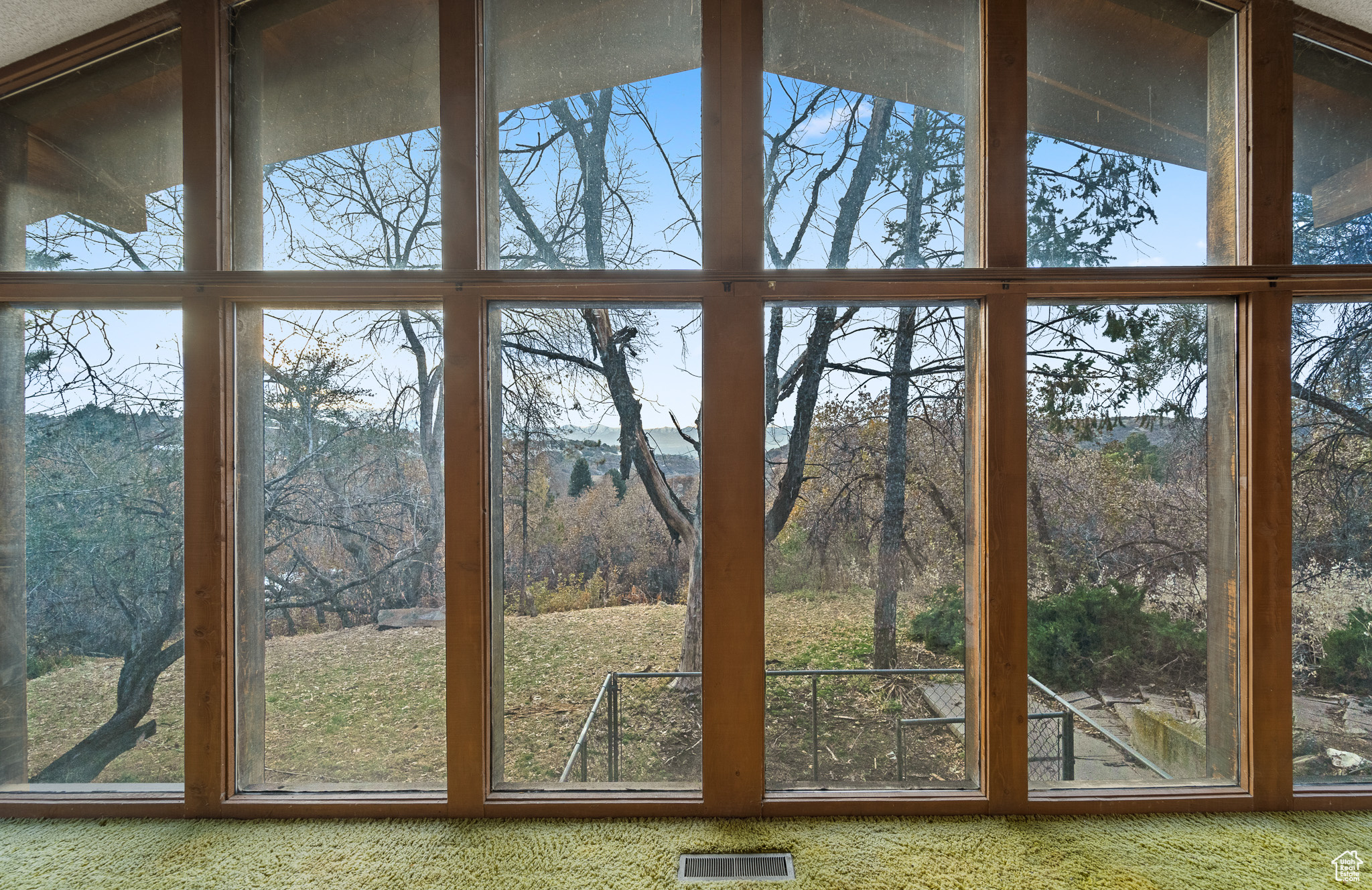 DIMPLE DELL - Residential