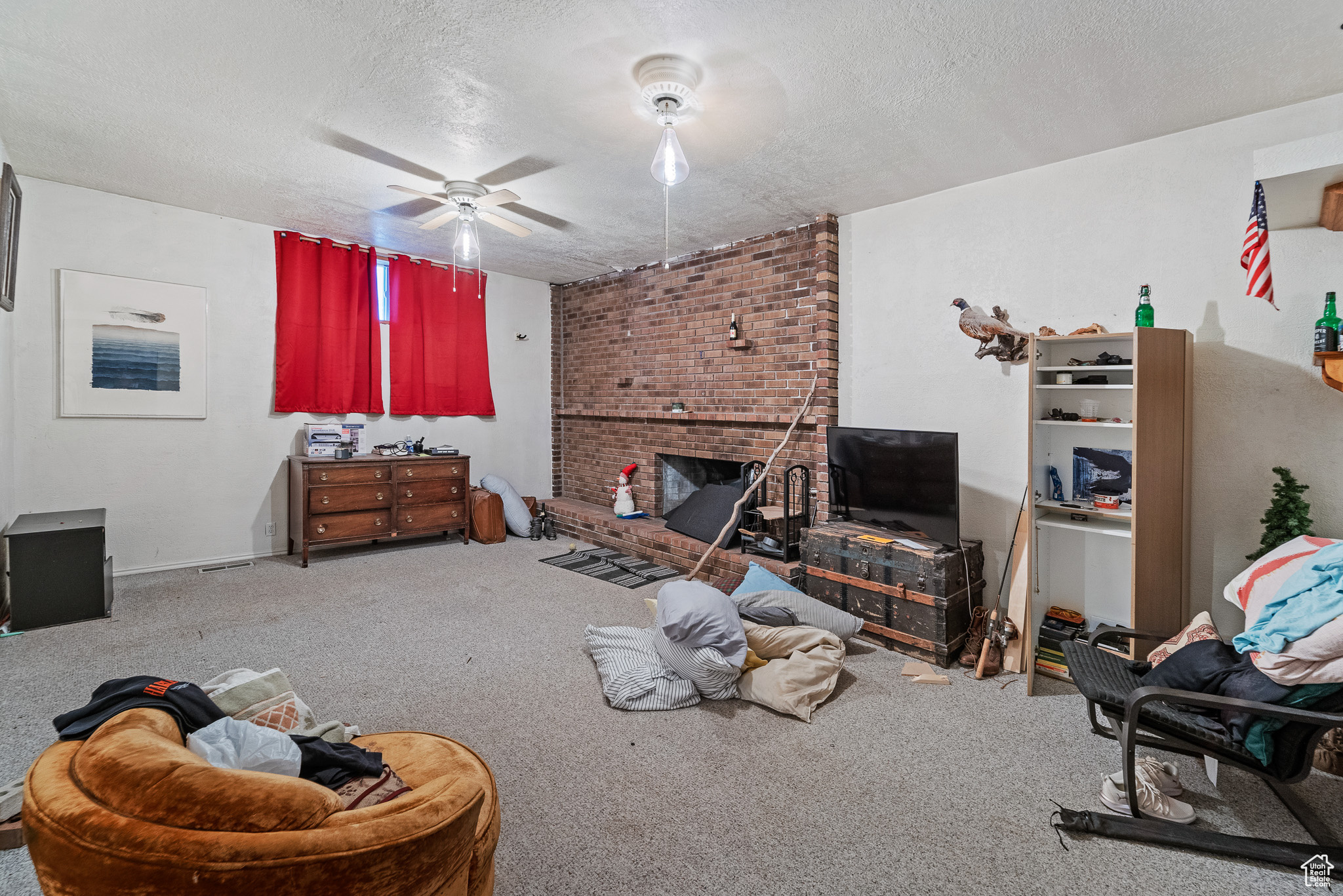 DIMPLE DELL - Residential