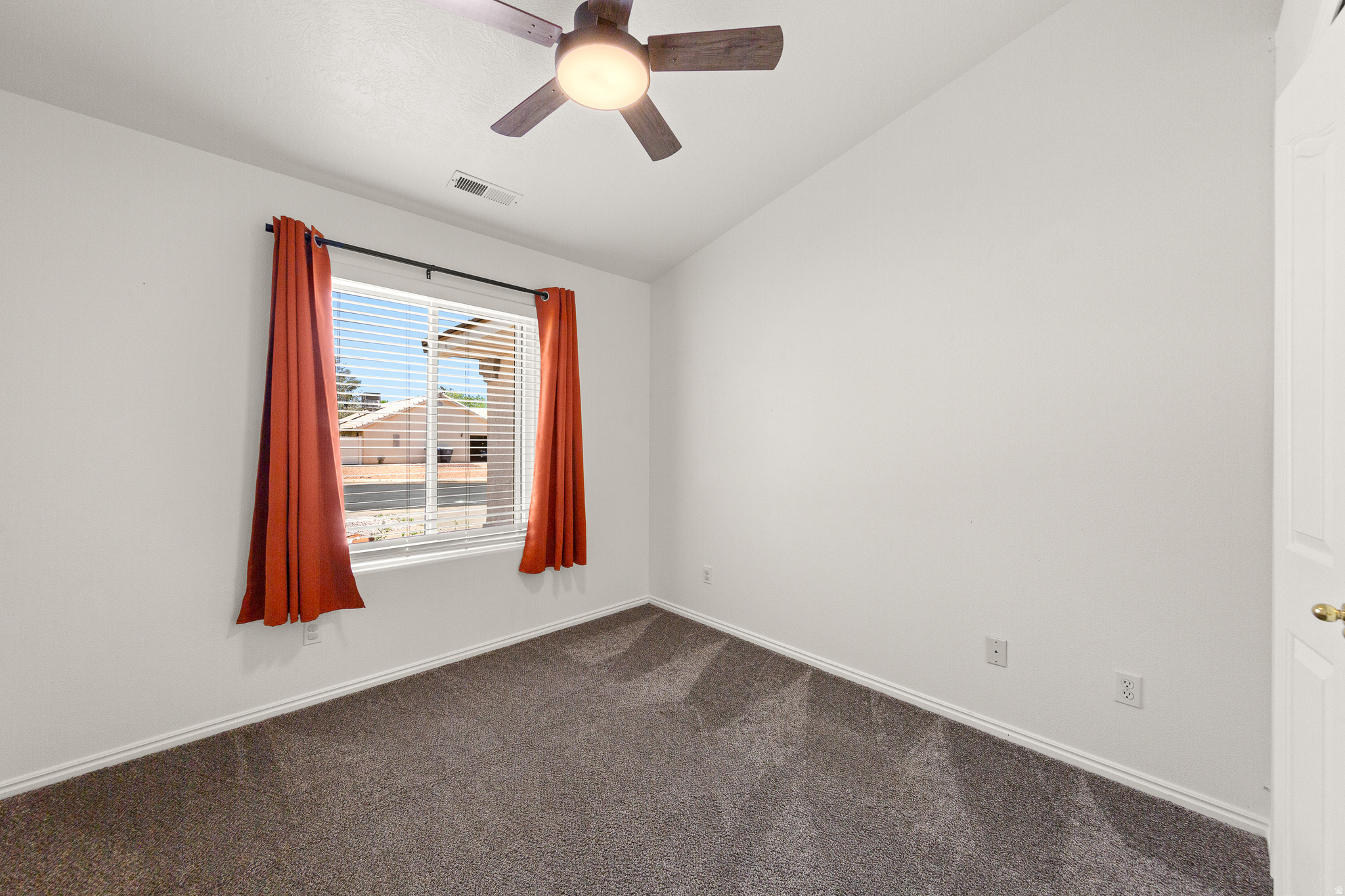 SUMMIT RIDGE 1 - Residential