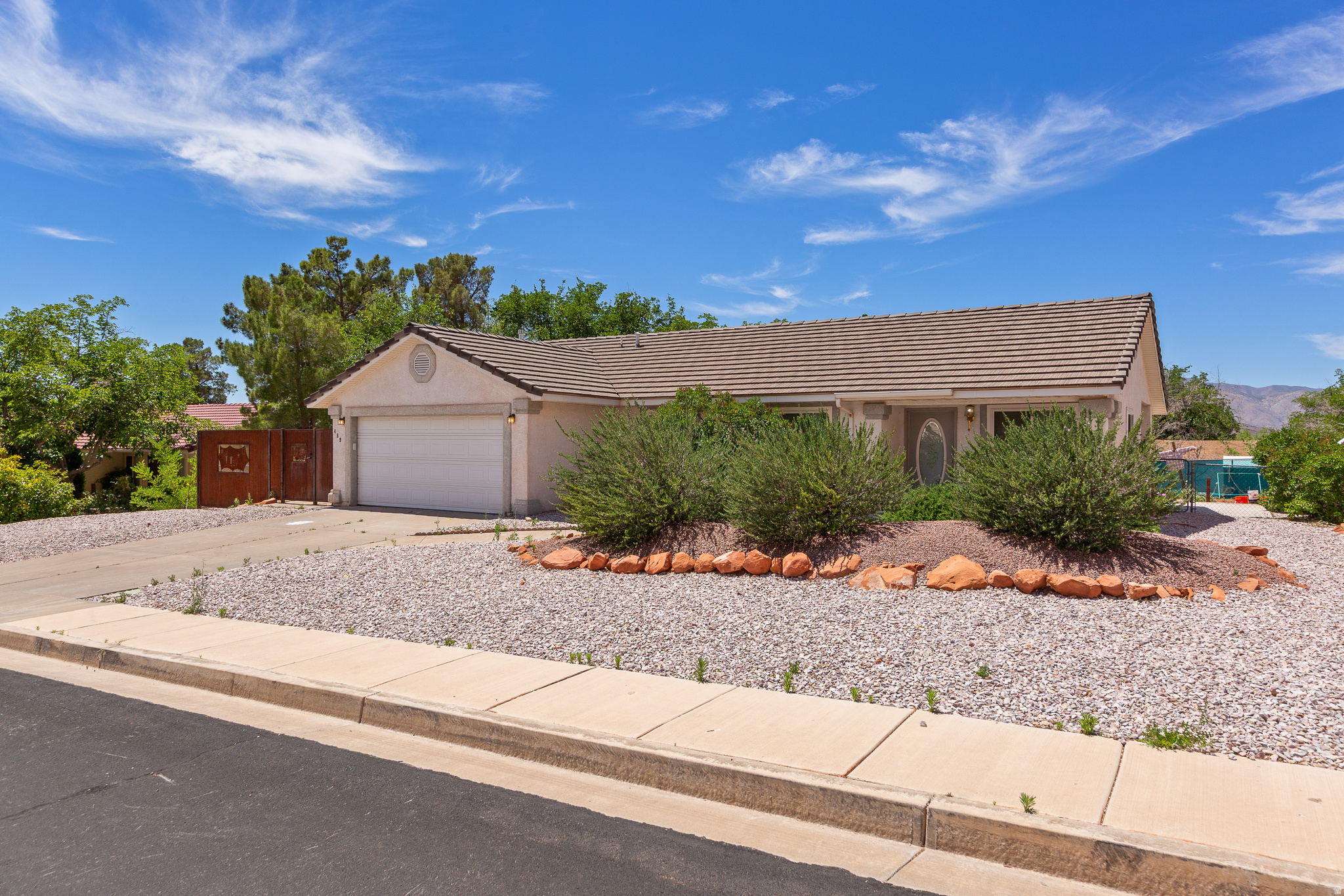 SUMMIT RIDGE 1 - Residential