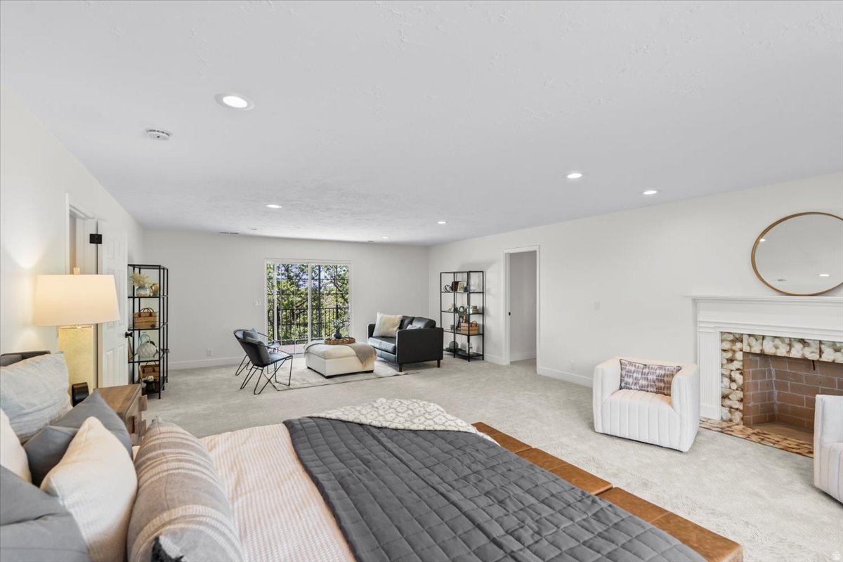 WOODRIDGE EST 2 - Residential