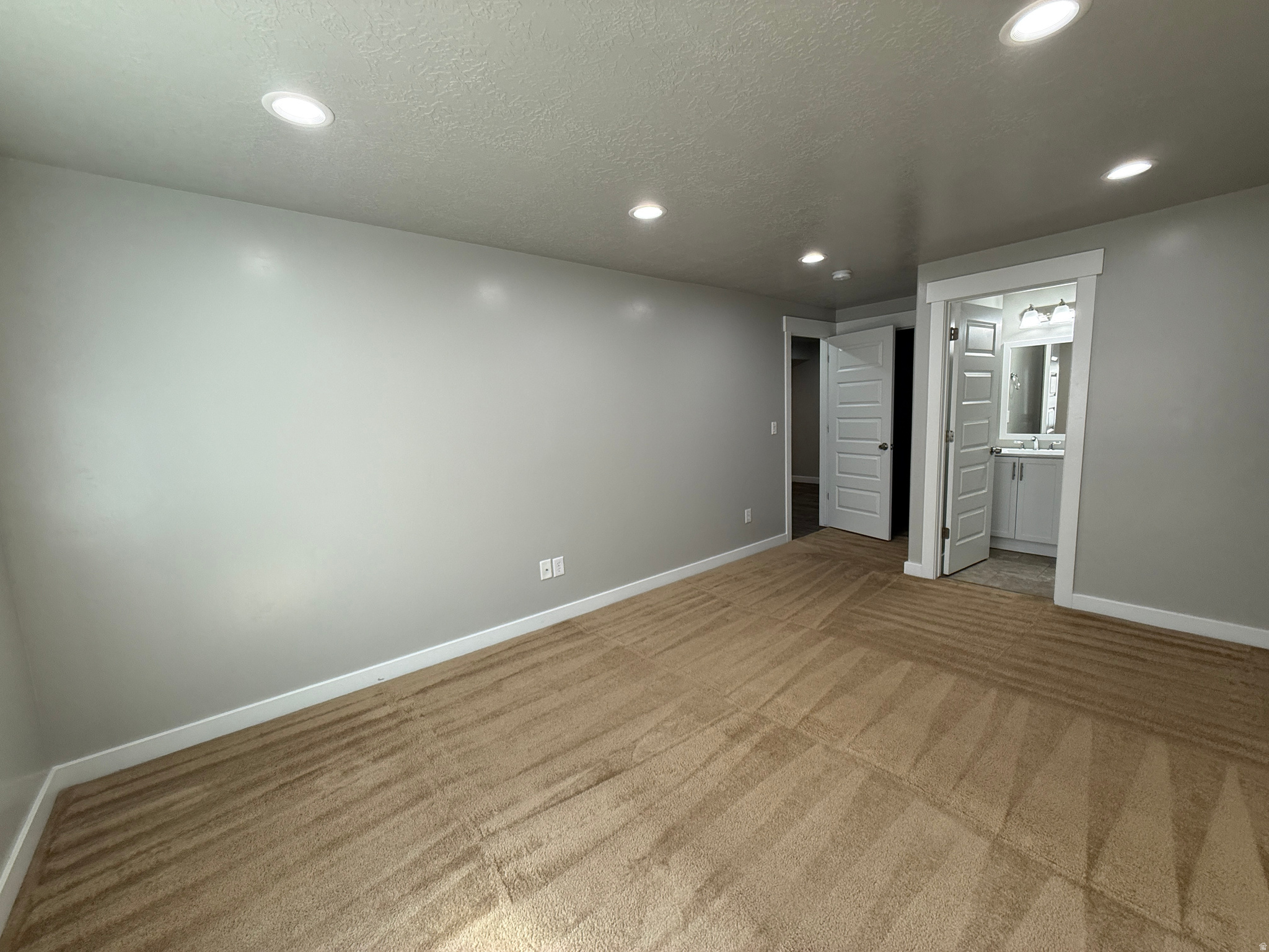 C W FARMS - Residential