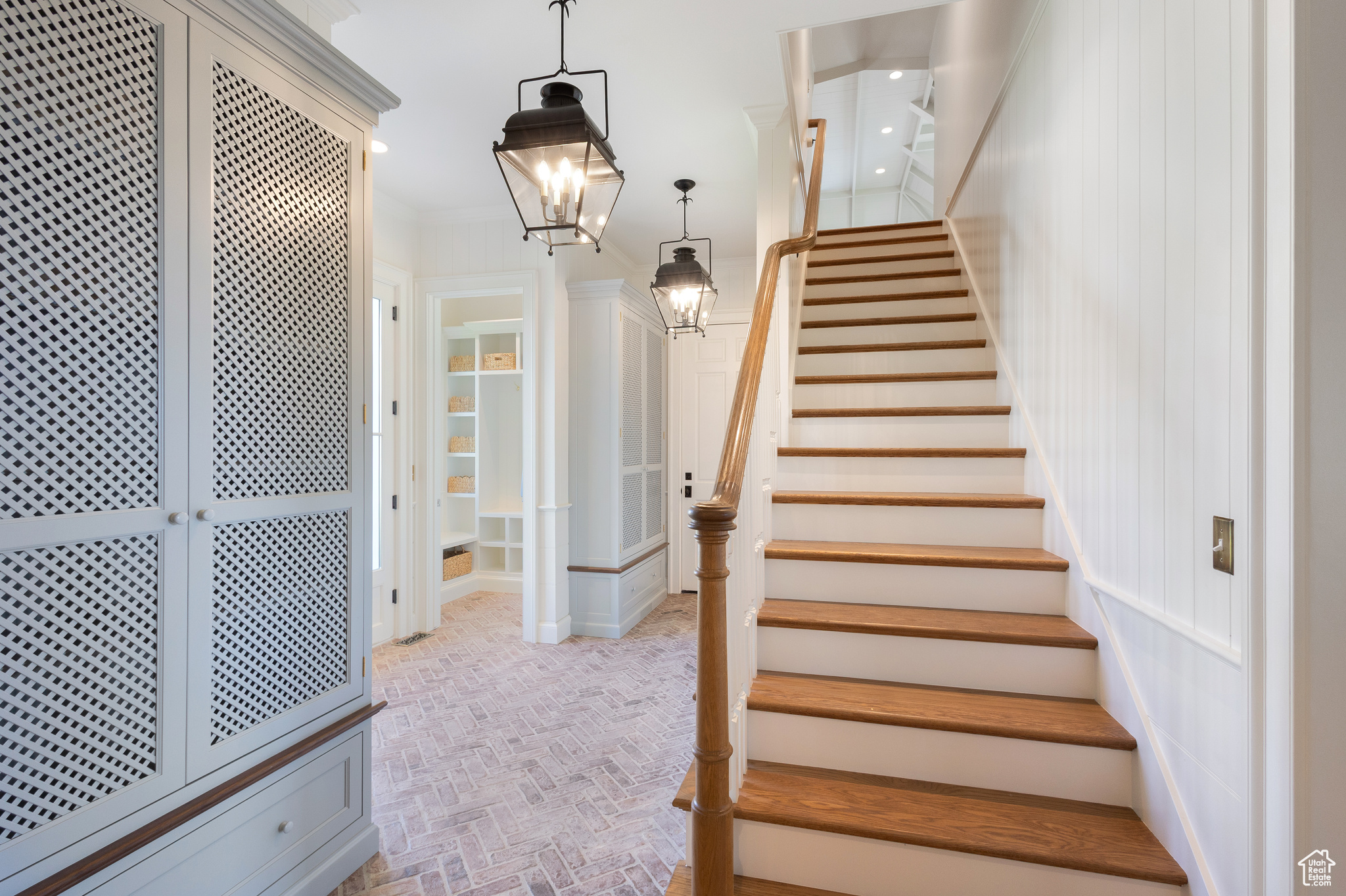 RIDGE - Residential