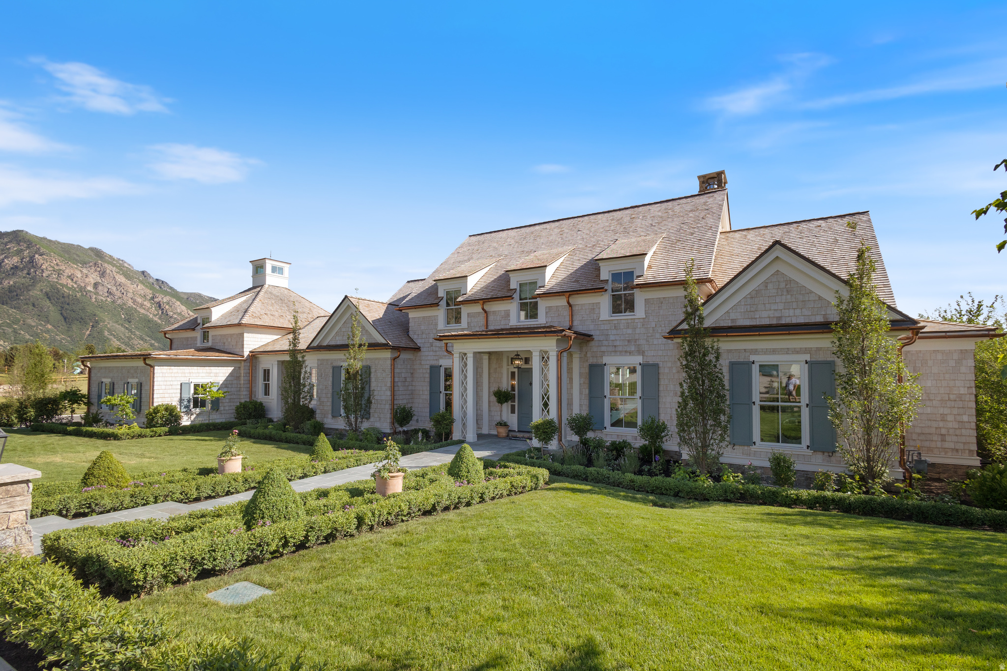 RIDGE - Residential