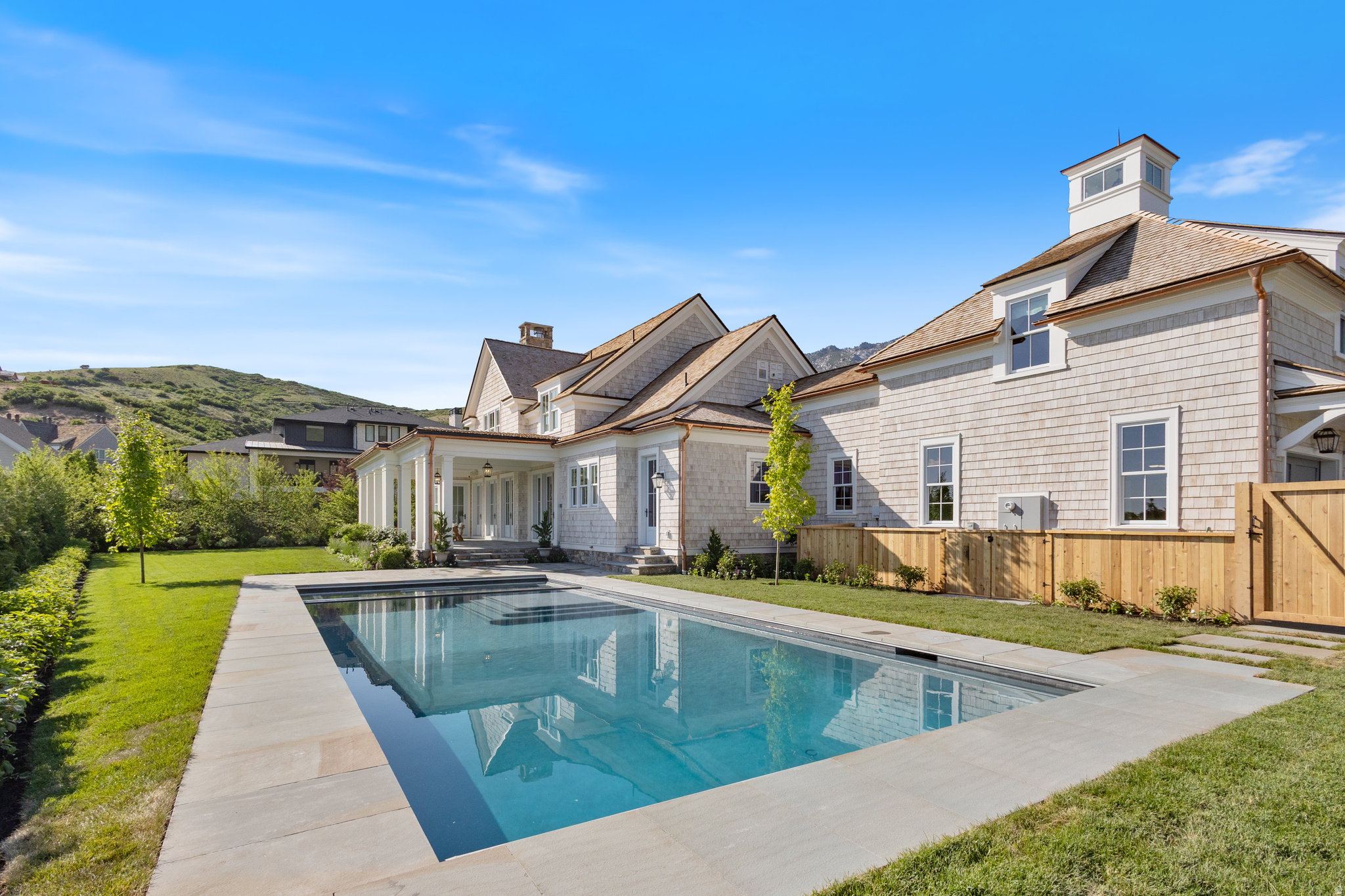 RIDGE - Residential