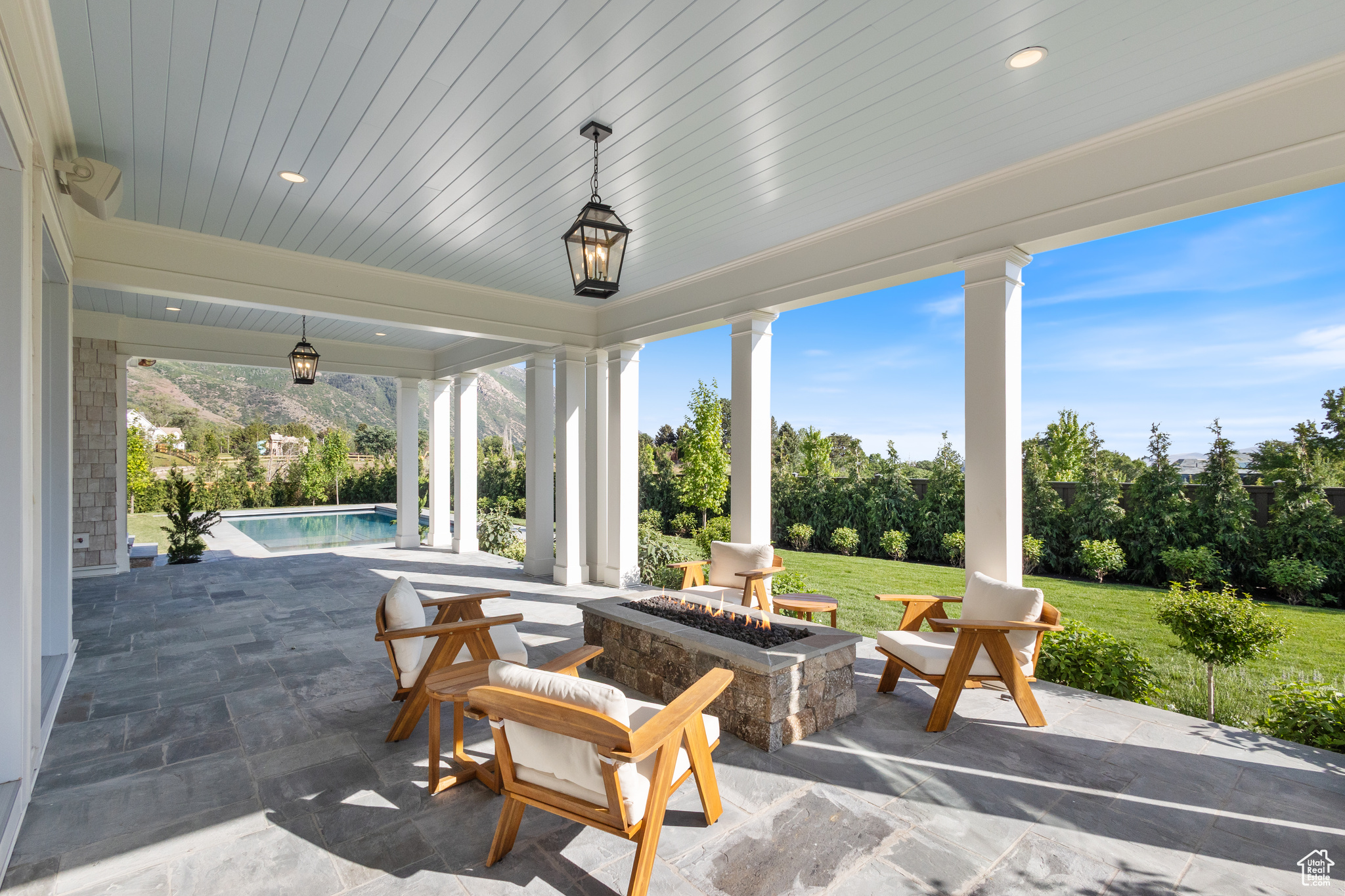 RIDGE - Residential