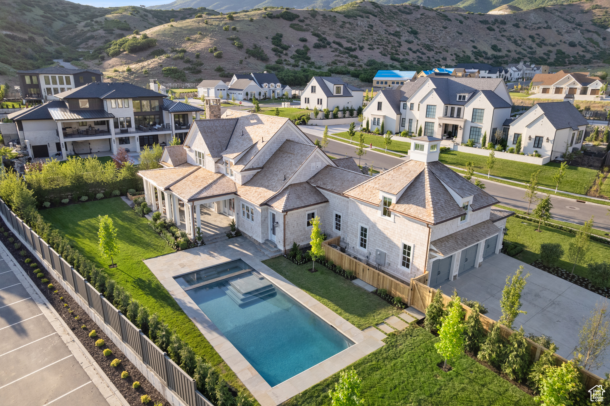 RIDGE - Residential