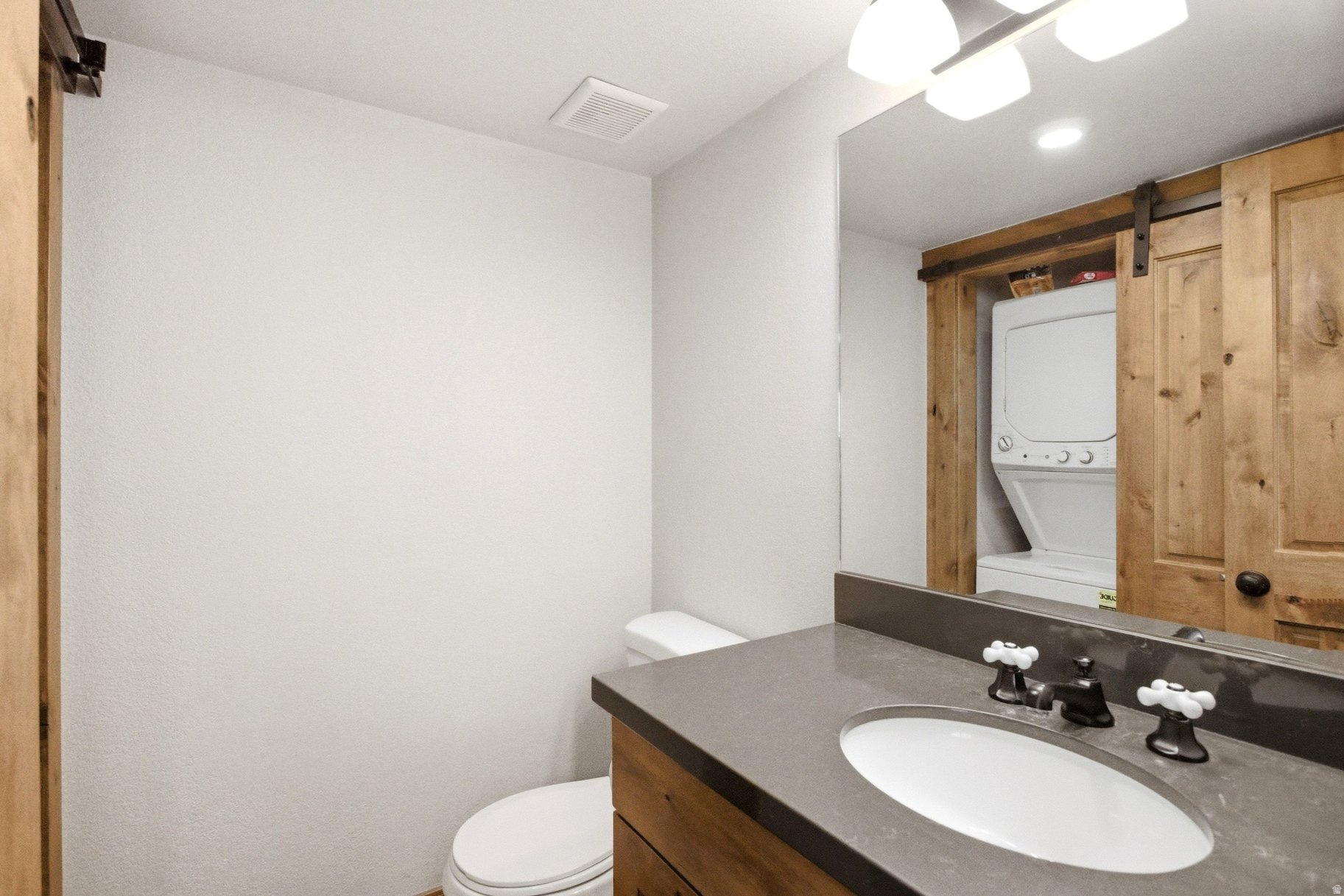 RACQUET CLUB VILLAGE - Residential