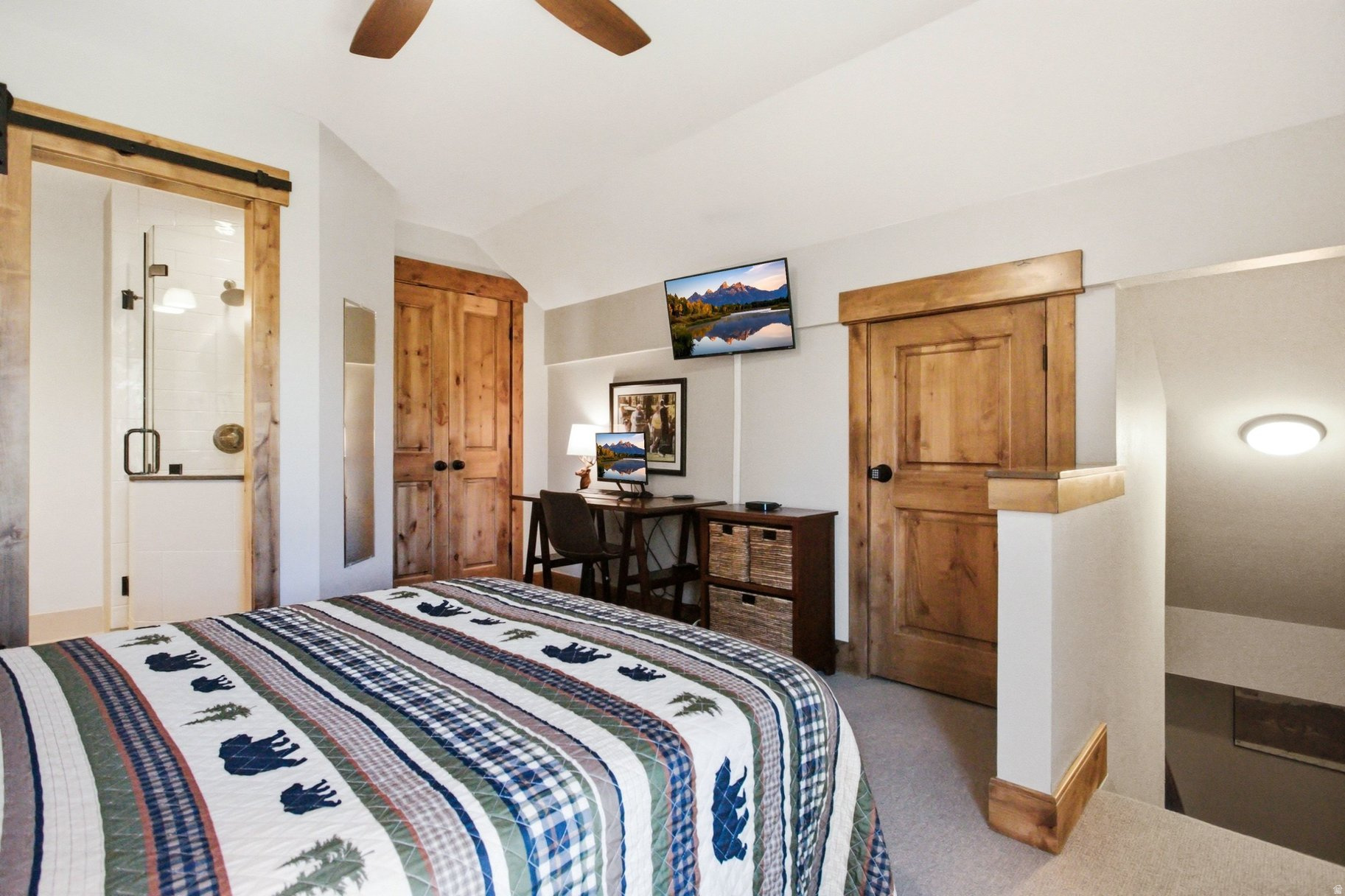 RACQUET CLUB VILLAGE - Residential
