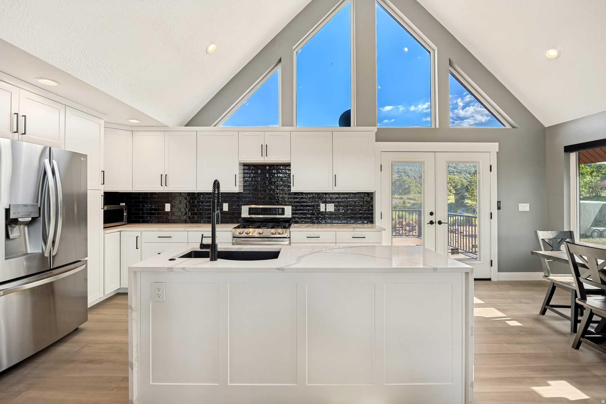 TIMBER LAKES - Residential