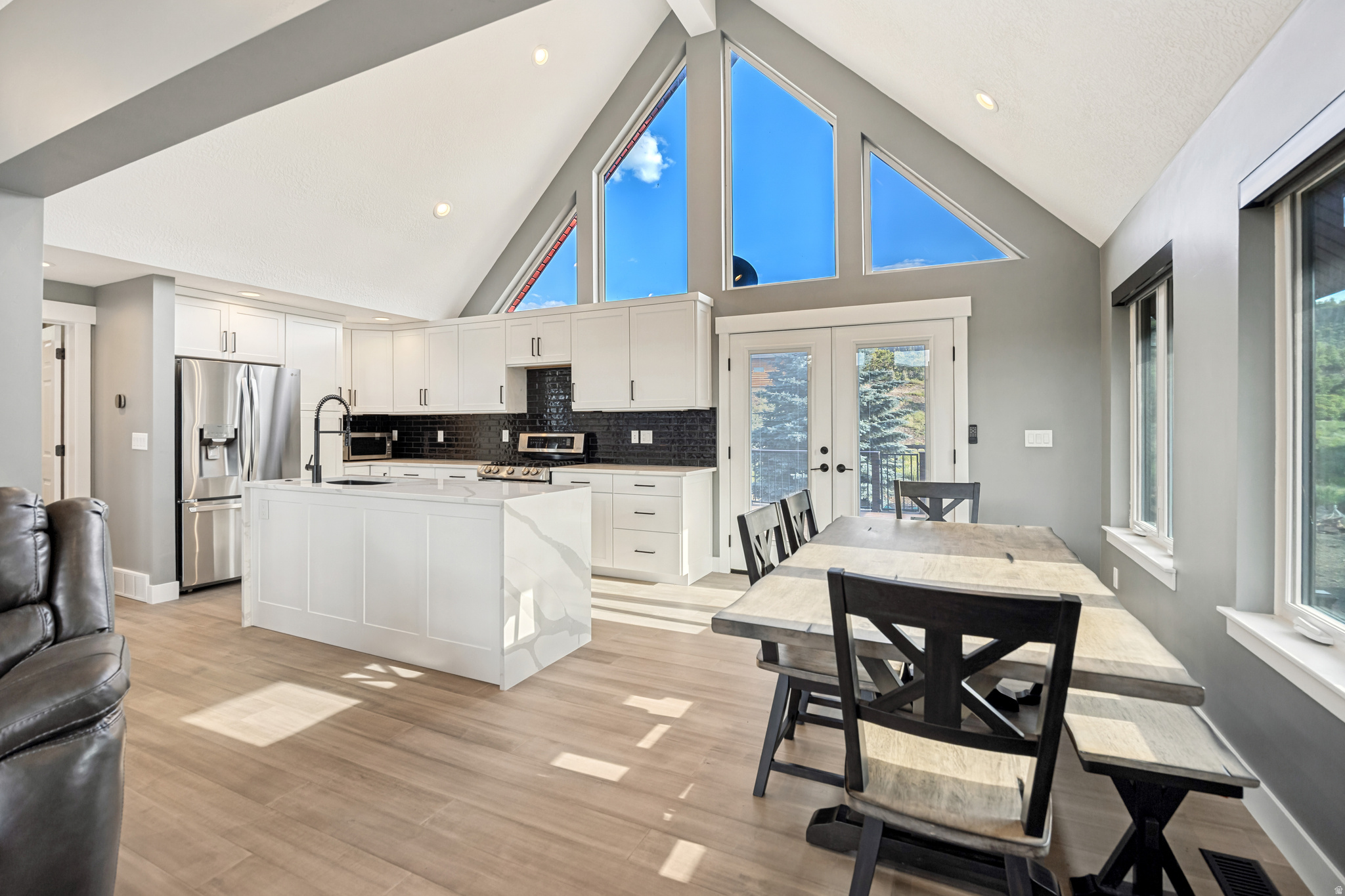 TIMBER LAKES - Residential
