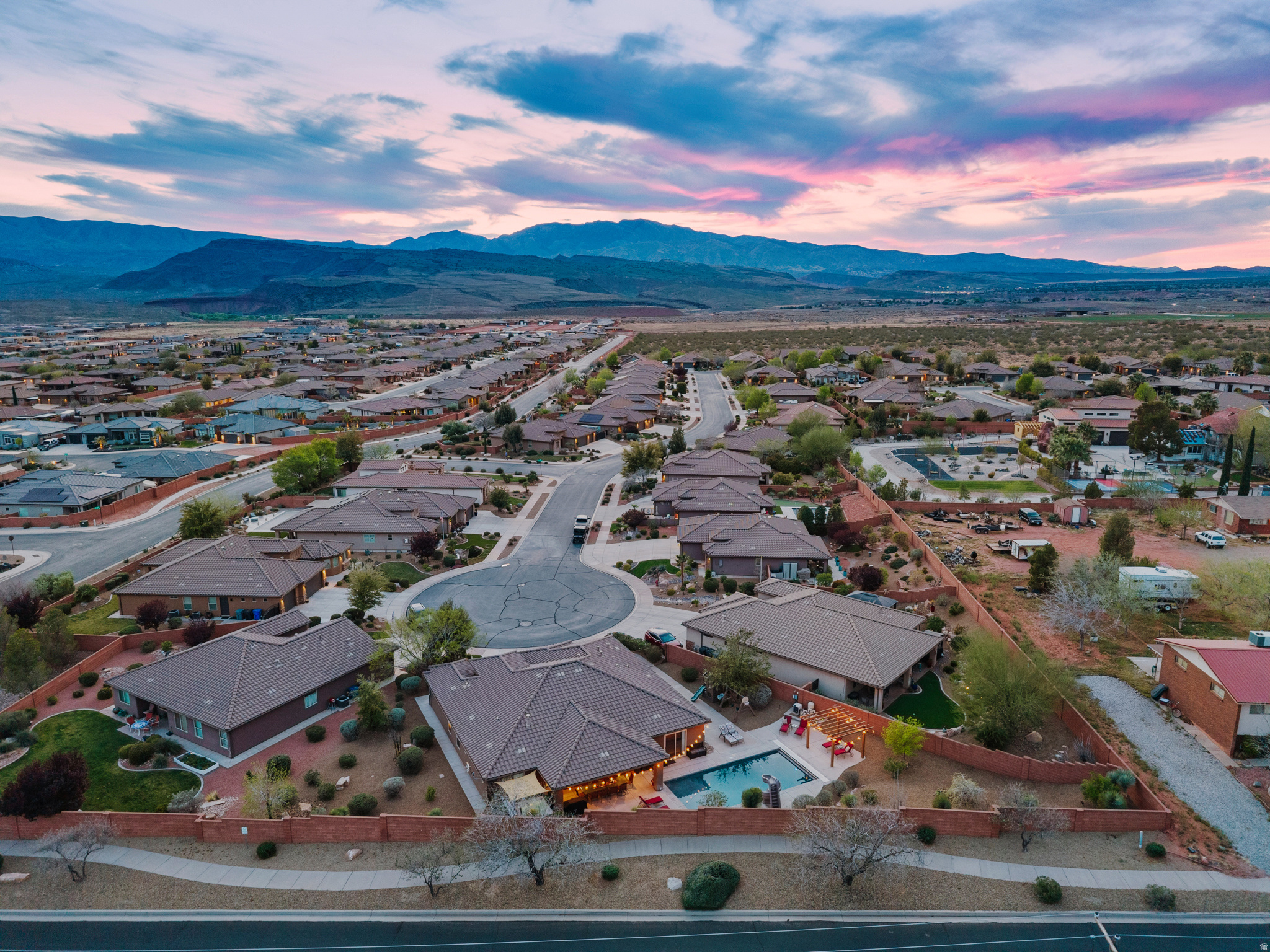 QUAIL COVE SUB - Residential