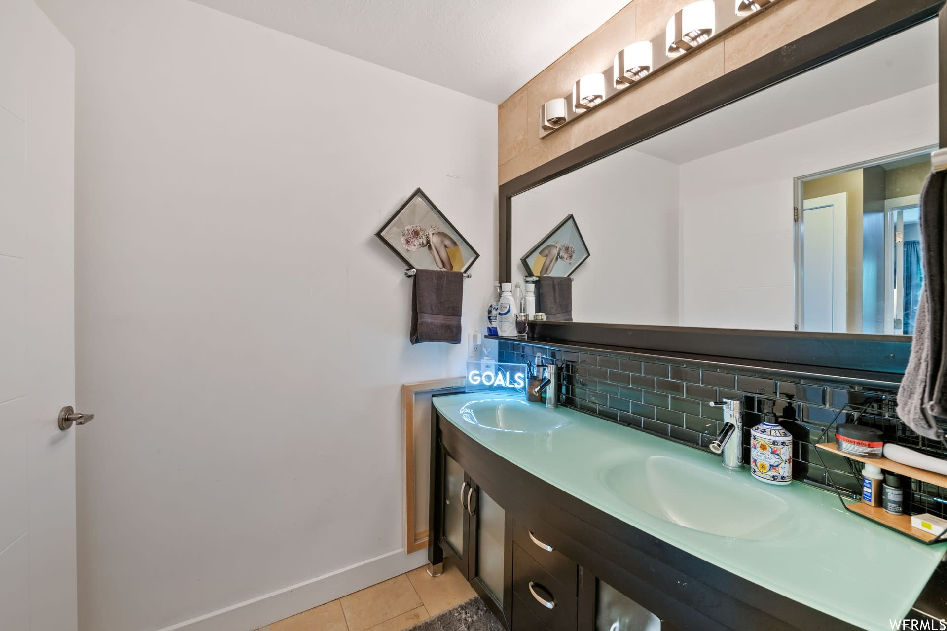 QUAILBROOK EAST - Residential