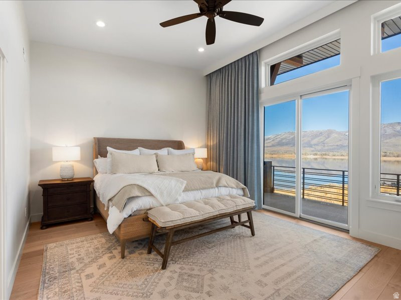 ESCAPES AT EDGEWATER - Residential