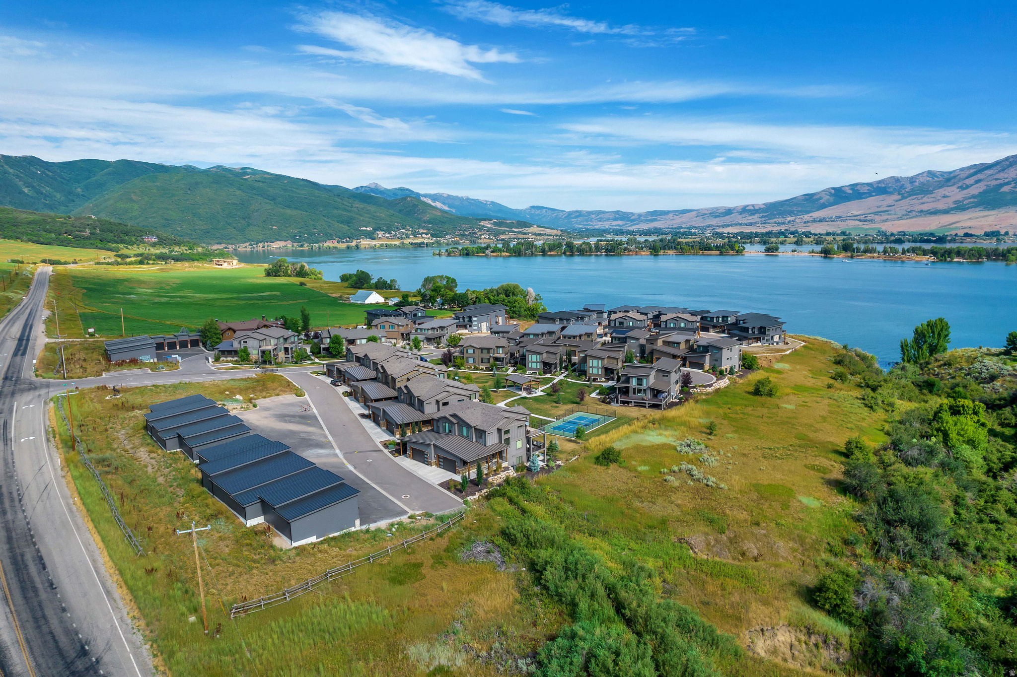 ESCAPES AT EDGEWATER - Residential