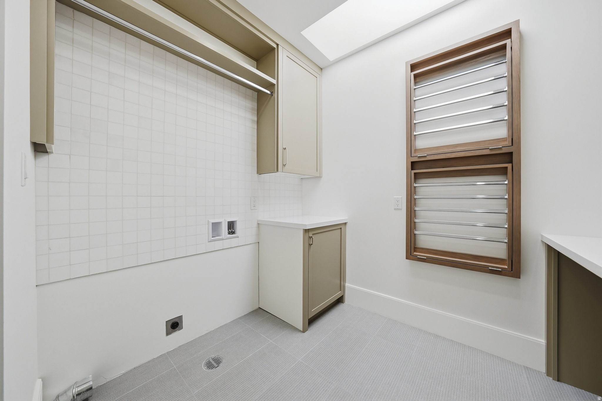 ROYAL LANE - Residential