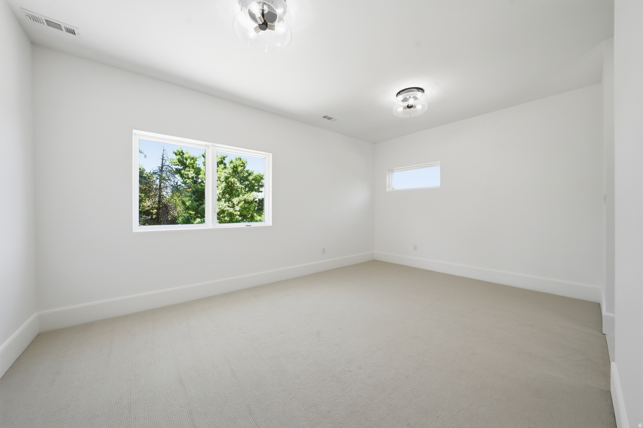 ROYAL LANE - Residential