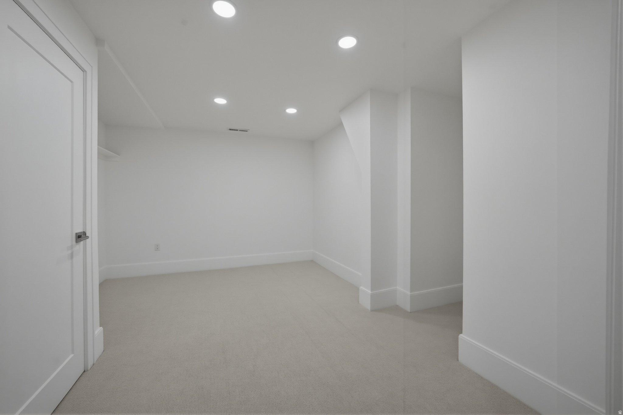 ROYAL LANE - Residential