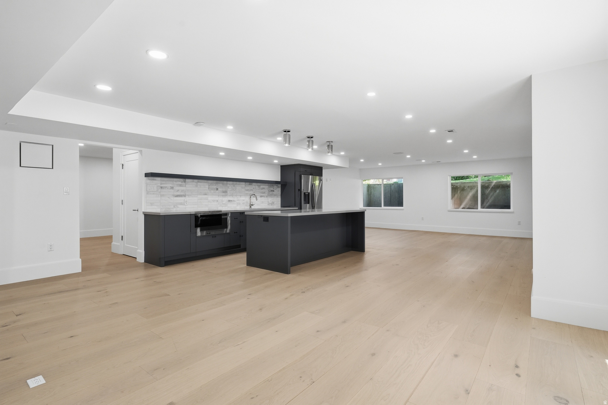 ROYAL LANE - Residential