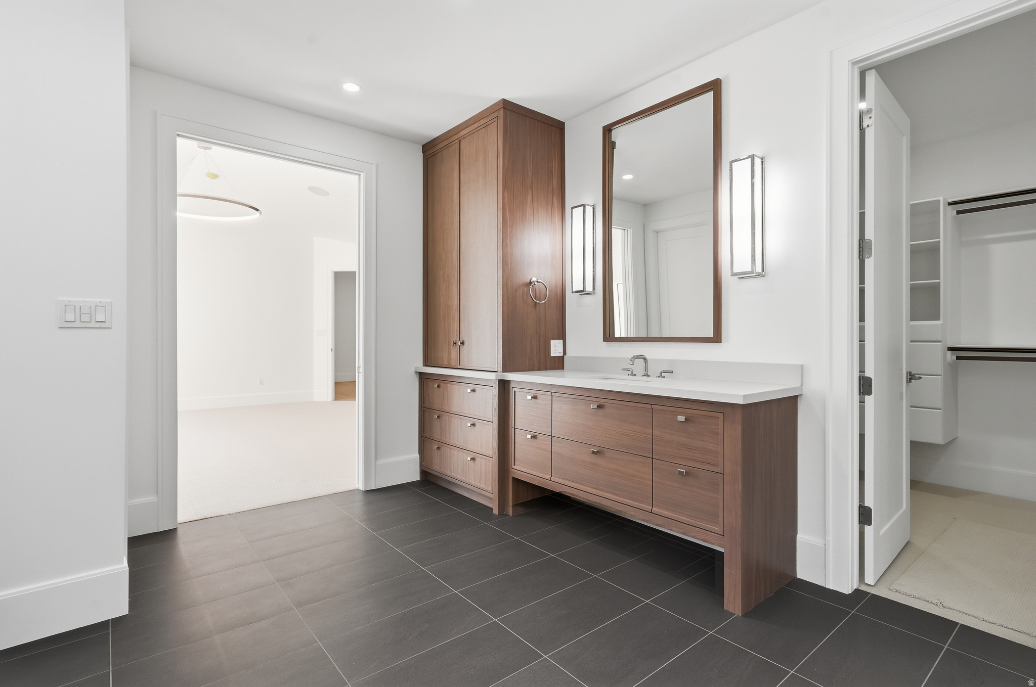 ROYAL LANE - Residential