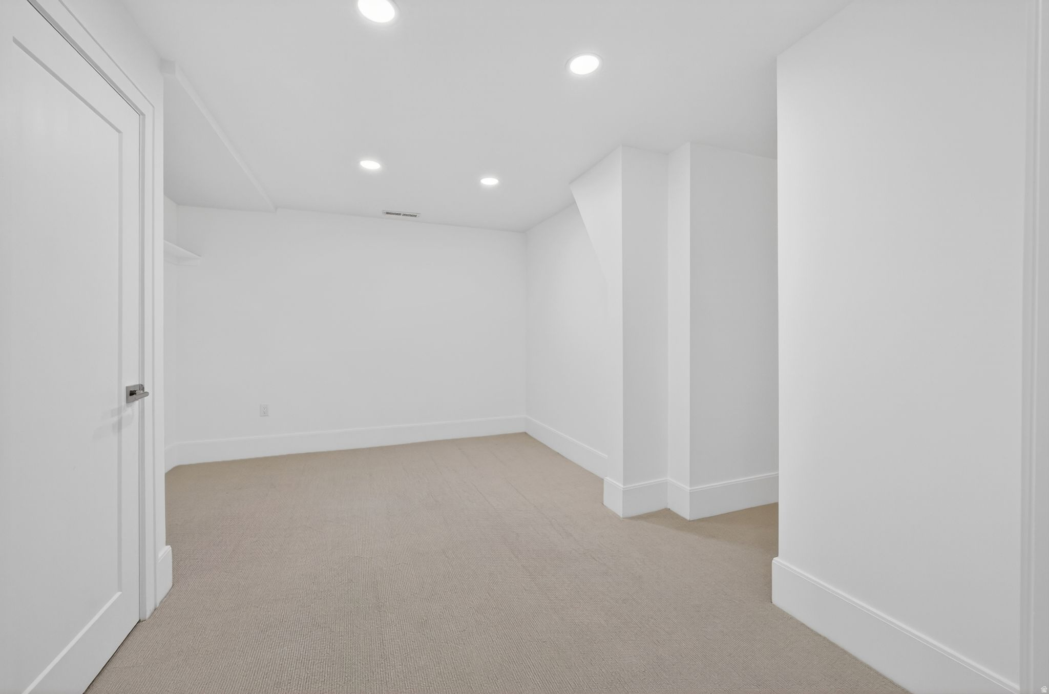 ROYAL LANE - Residential