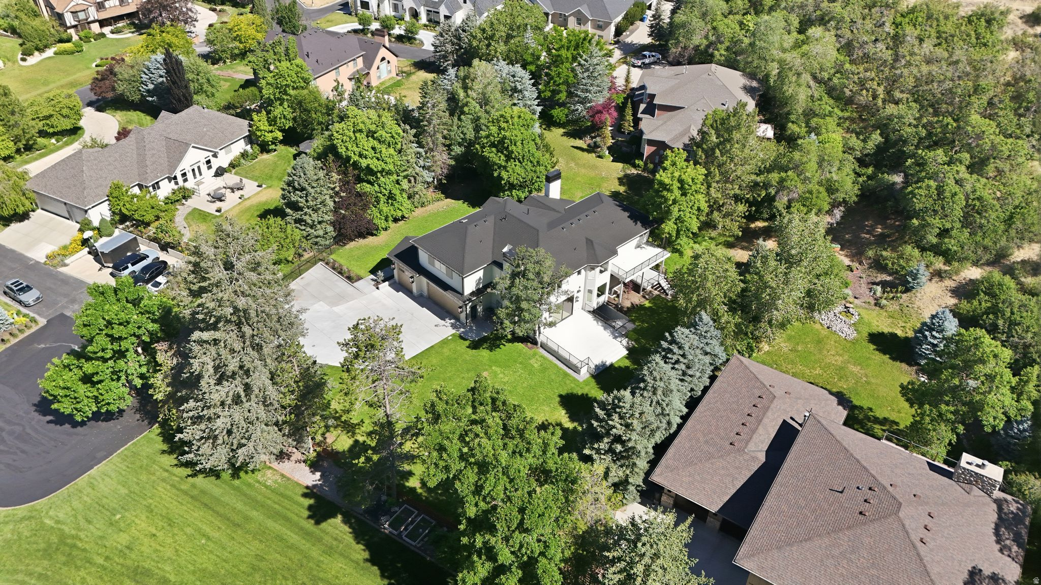 ROYAL LANE - Residential