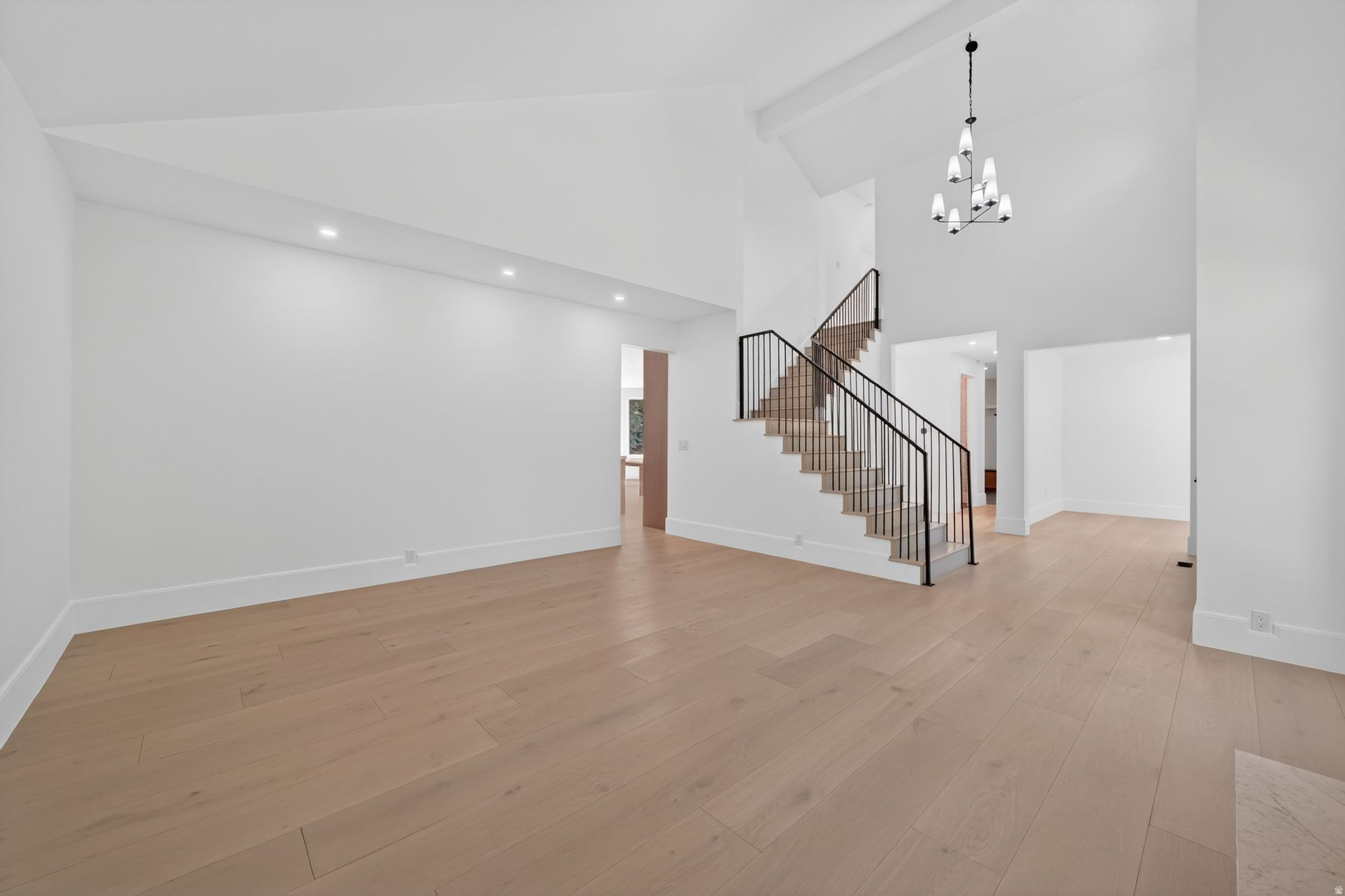 ROYAL LANE - Residential
