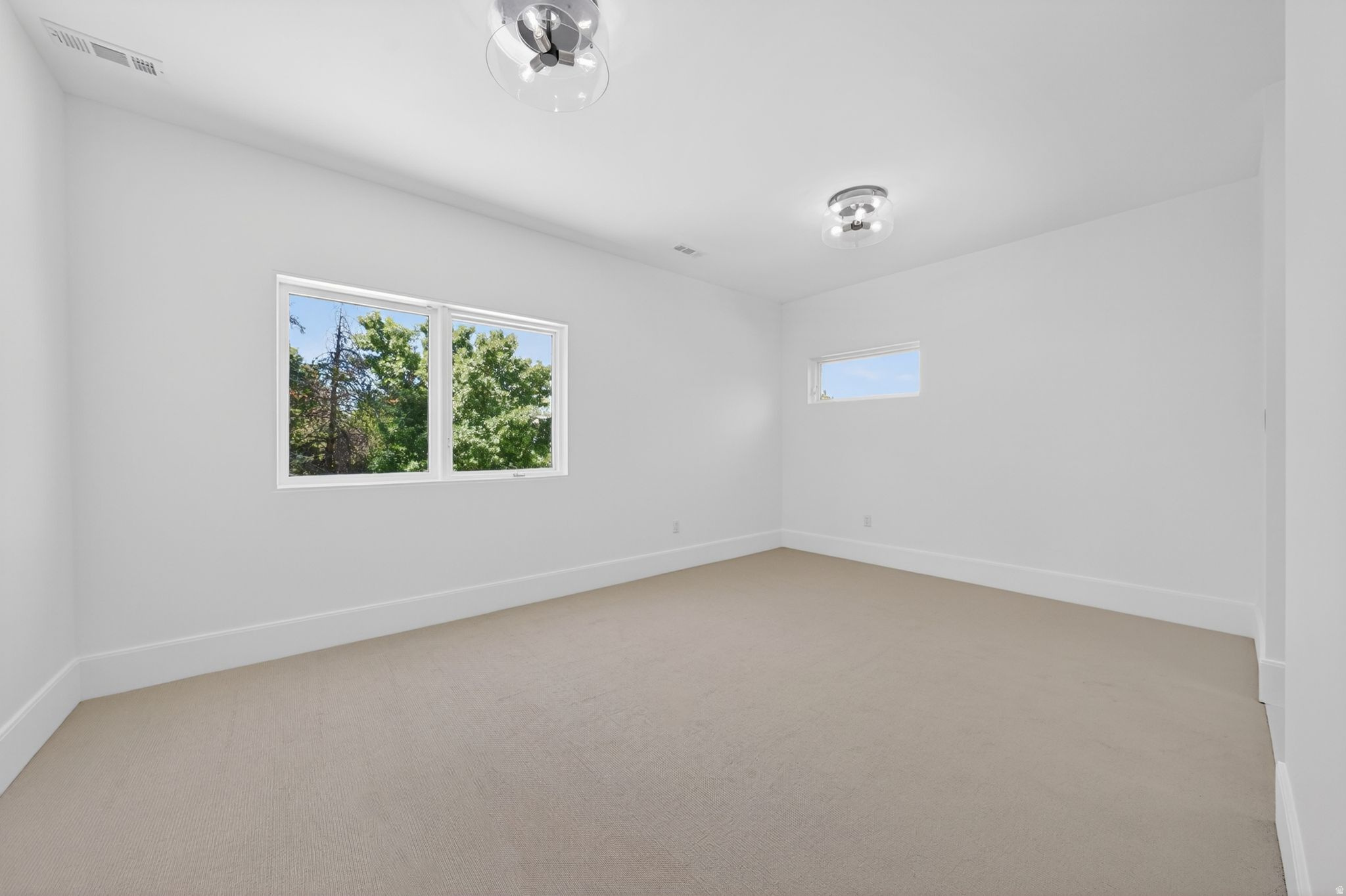 ROYAL LANE - Residential