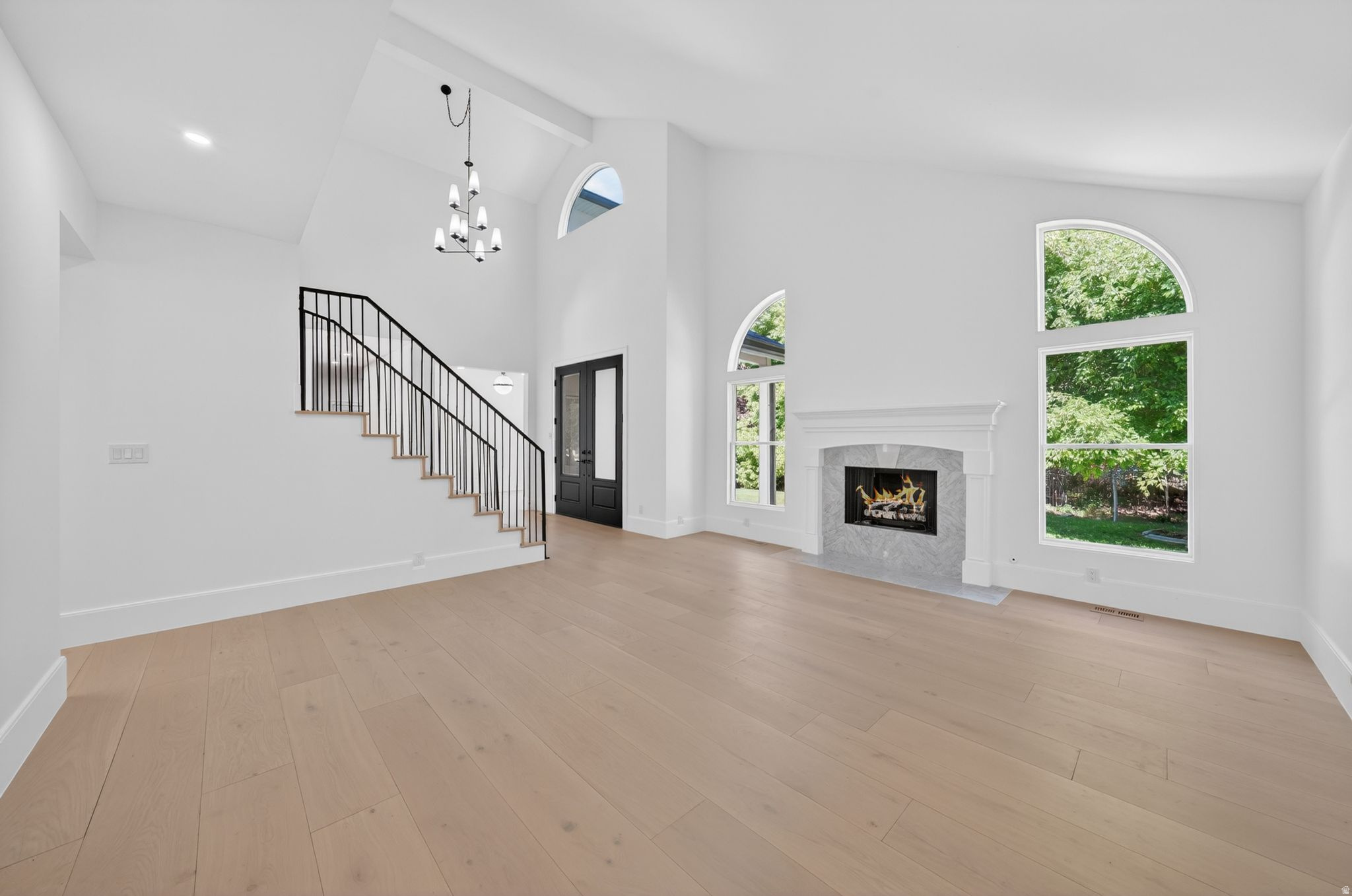 ROYAL LANE - Residential