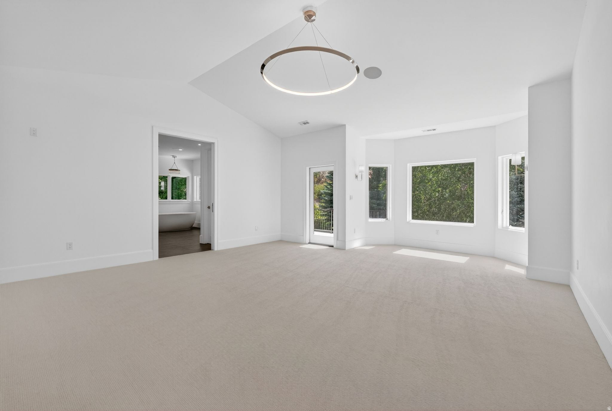 ROYAL LANE - Residential