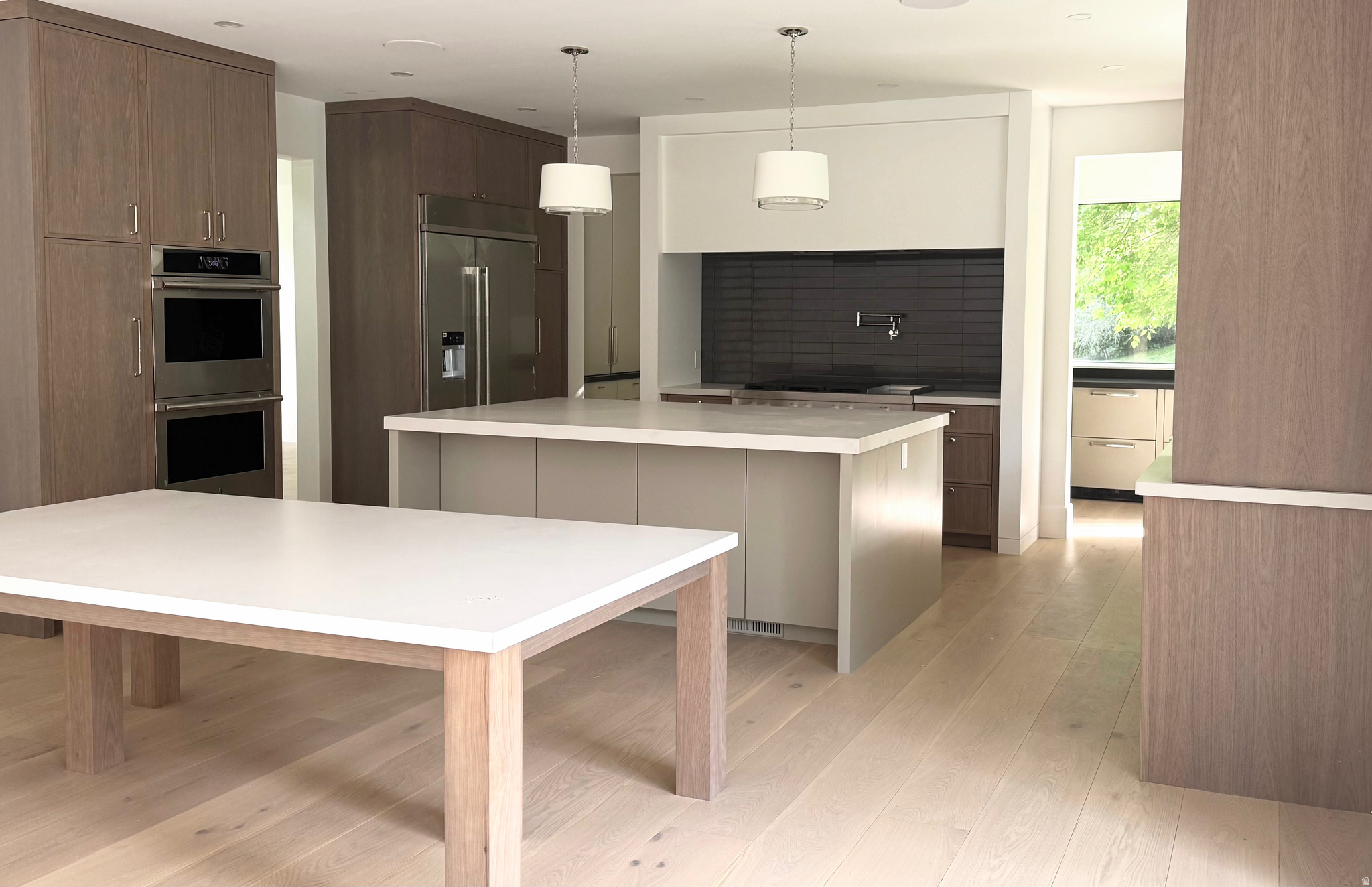 ROYAL LANE - Residential