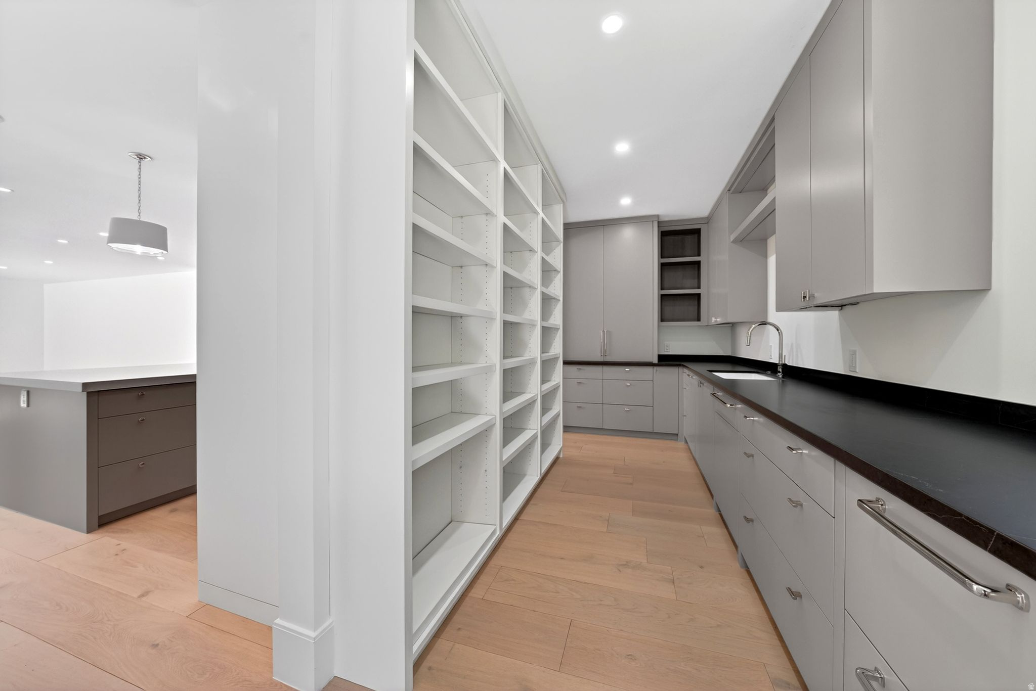 ROYAL LANE - Residential