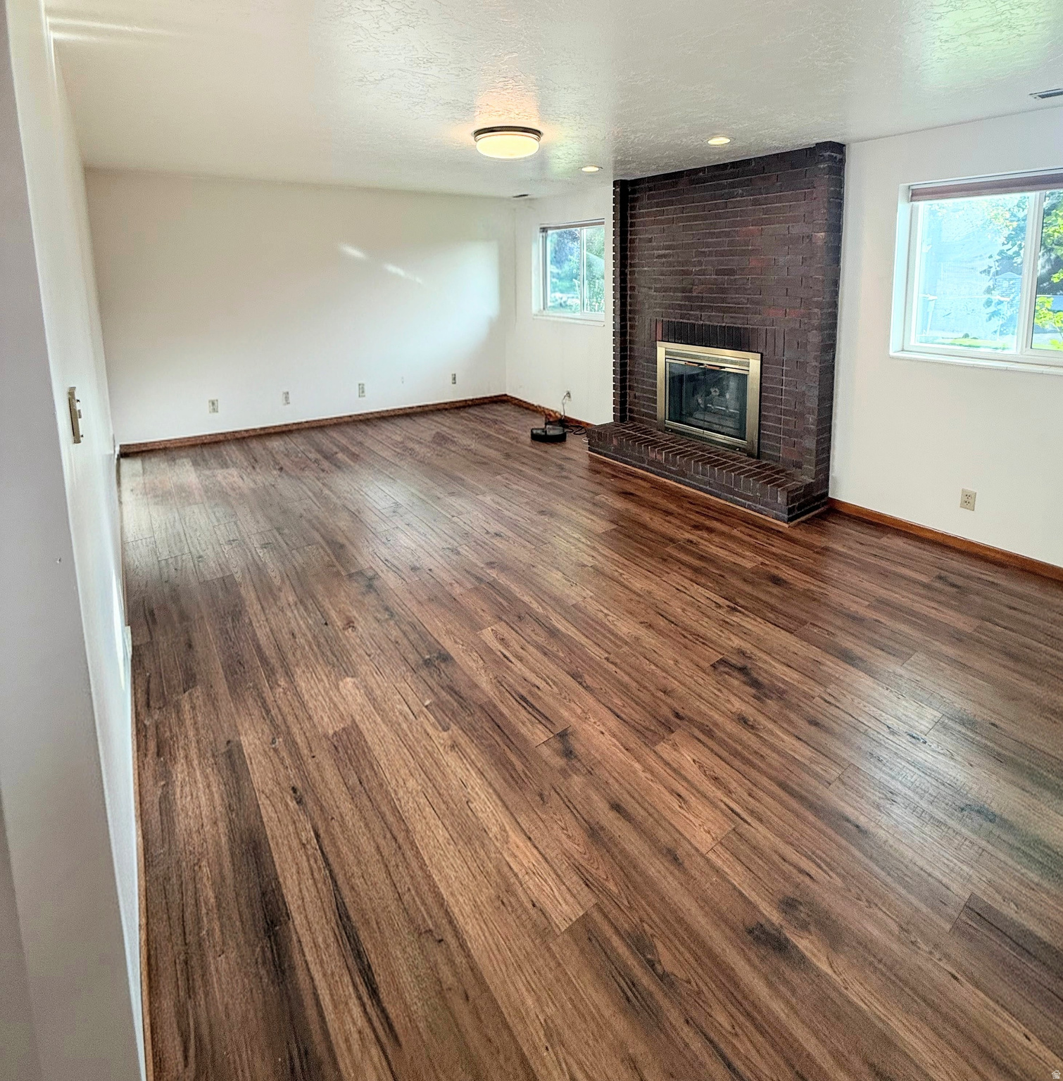 SEVEN OAKS - Residential