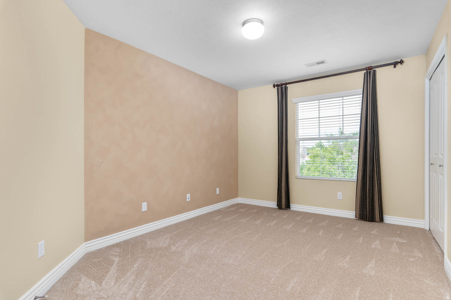 KENNECOTT - Residential