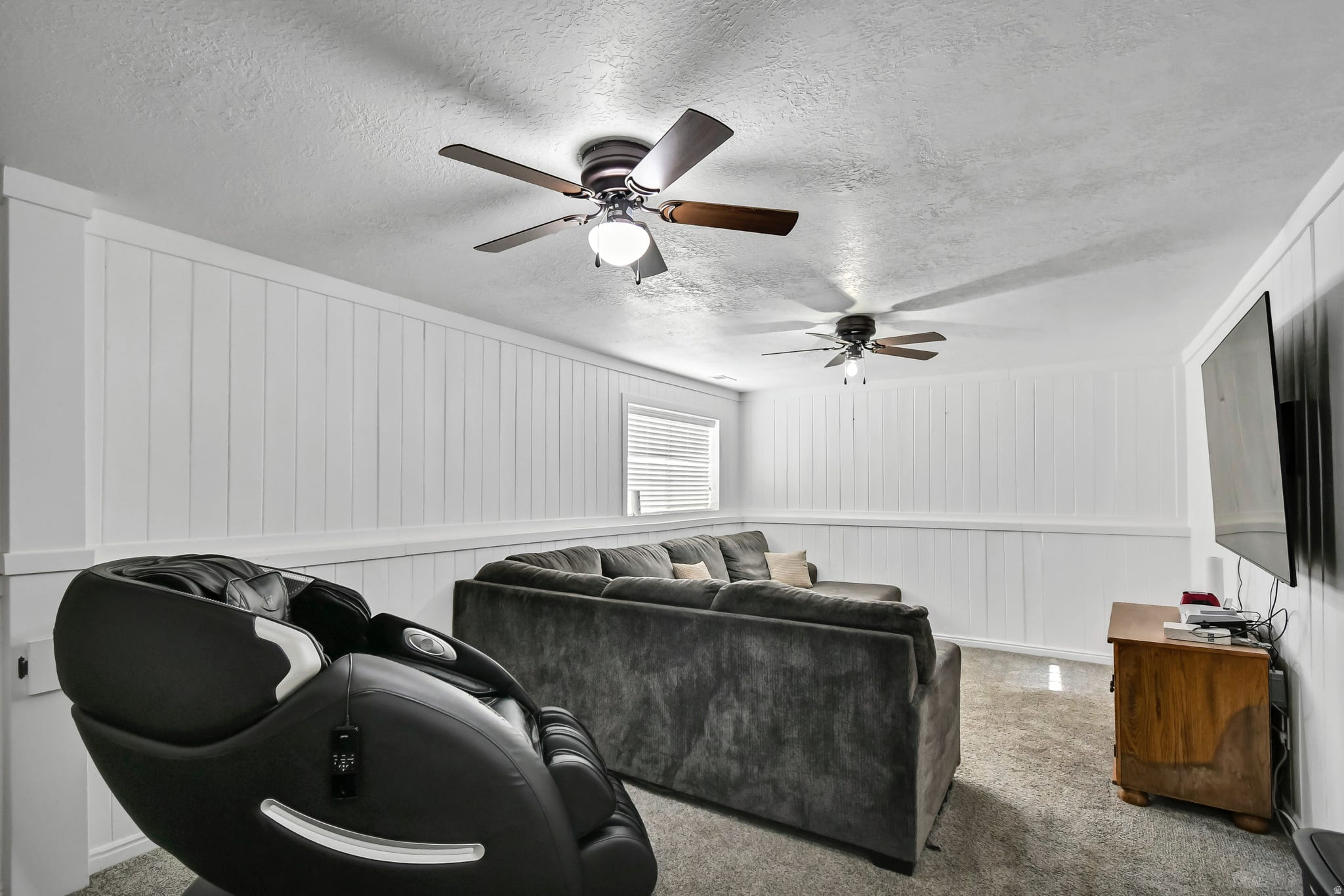 PINE HOLLOW ESTATES - Residential